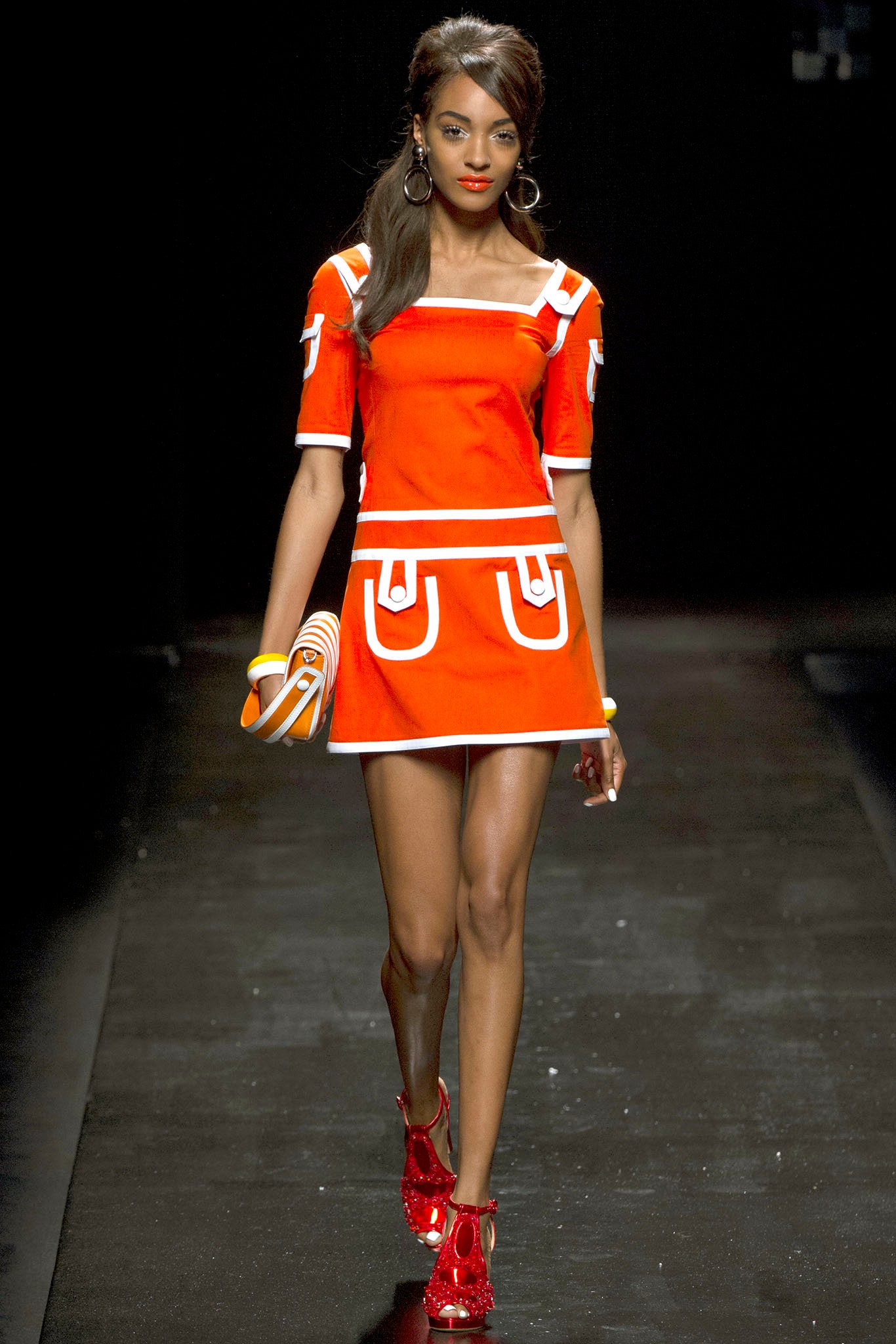 Moschino S/S 13 Look 29