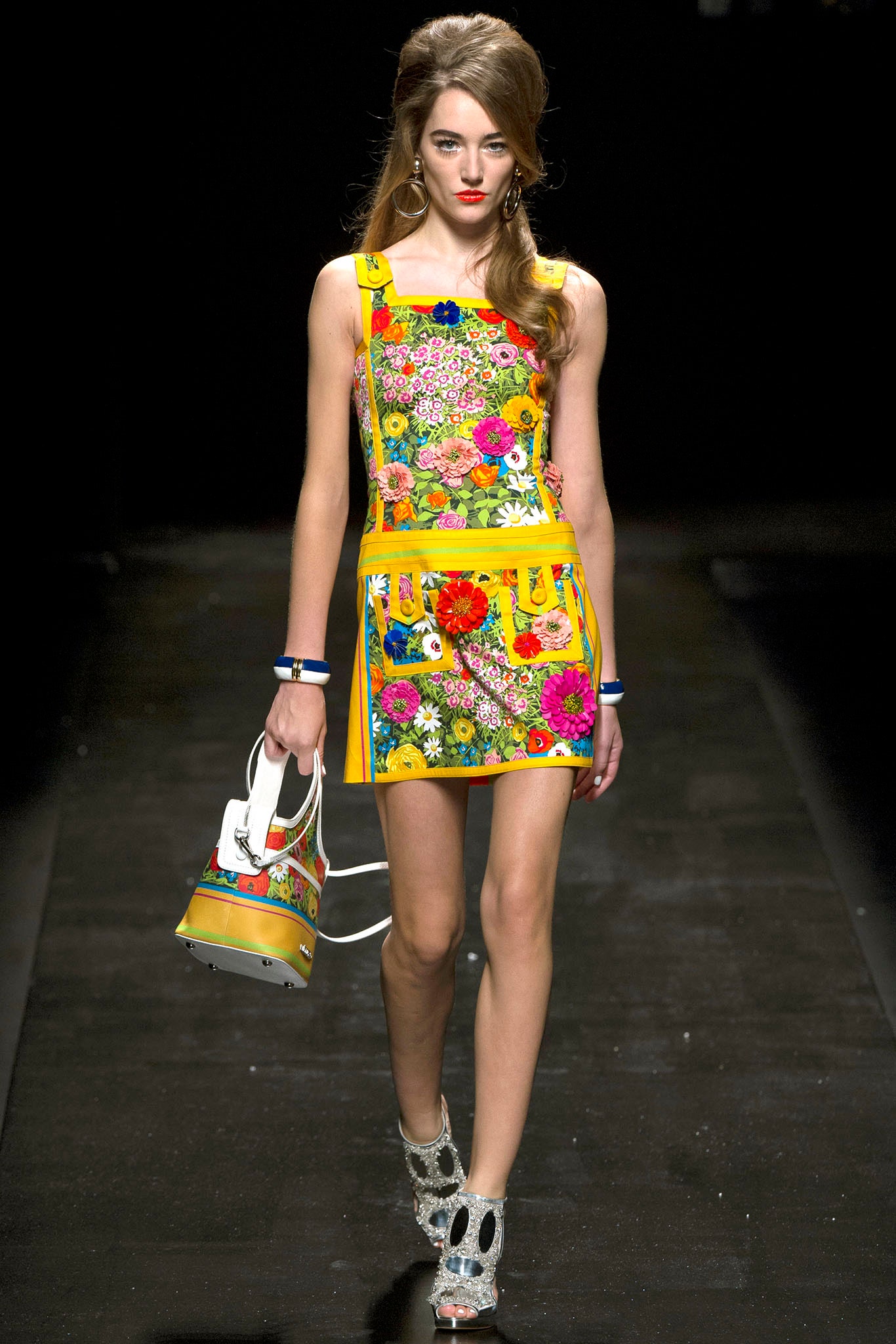 Moschino S/S 13 Look 31