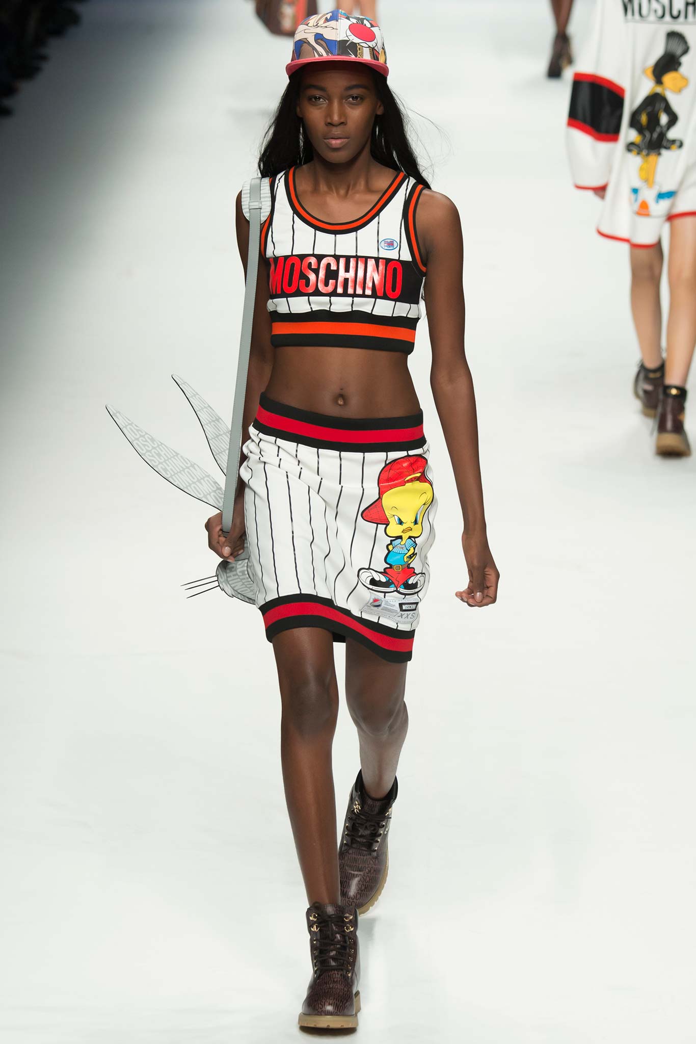 Moschino F/W 15 Look 25