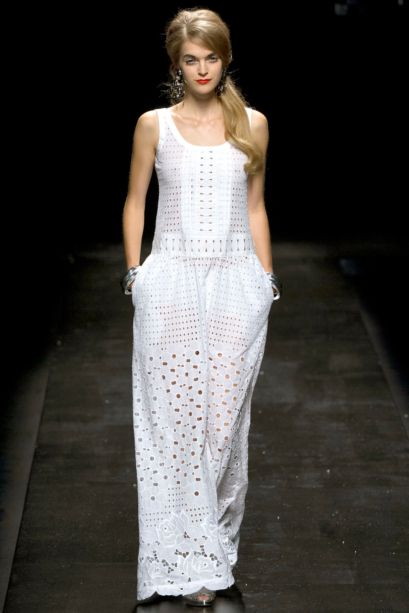 Moschino S/S 13 Look 42