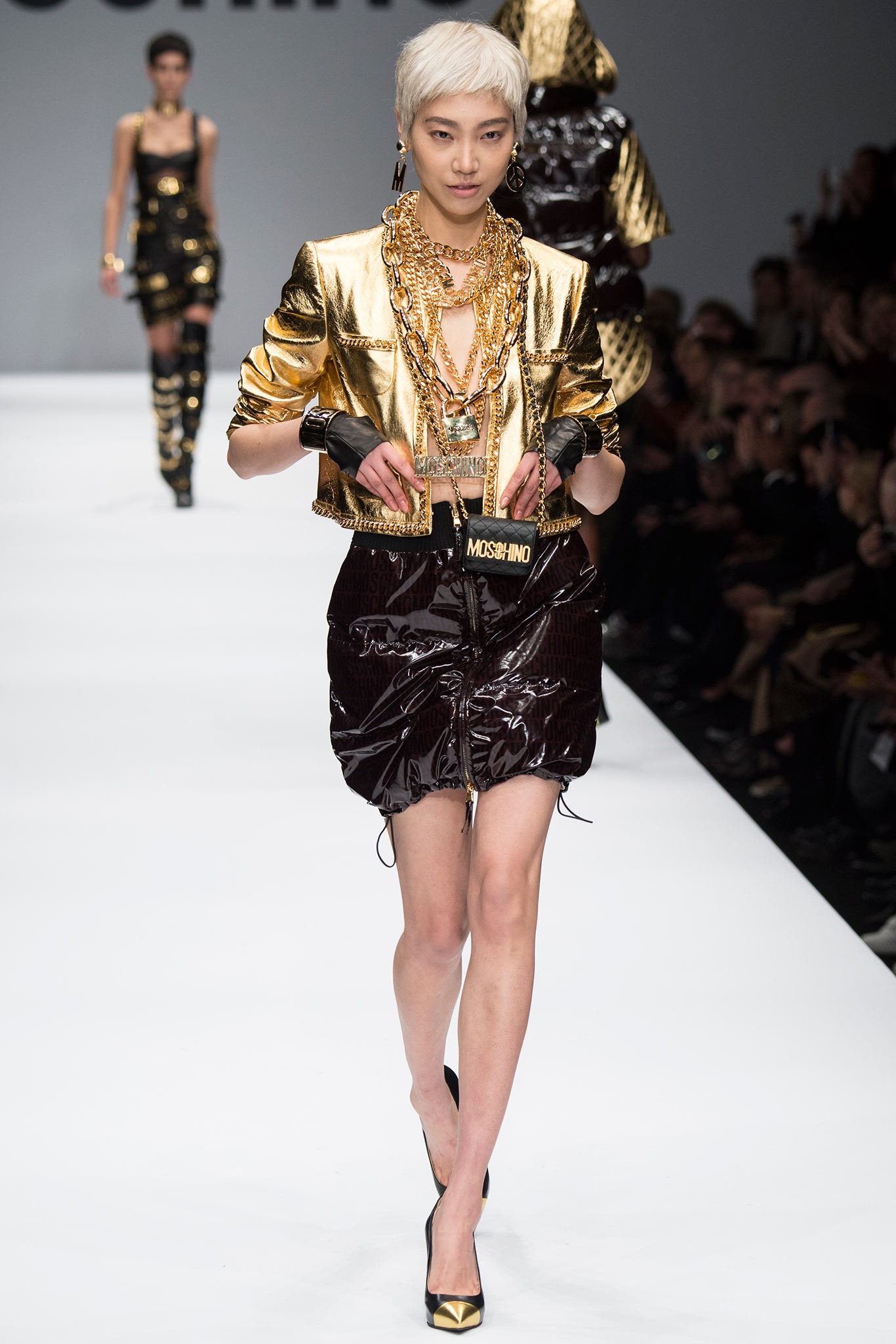 Moschino F/W 14 Look 25