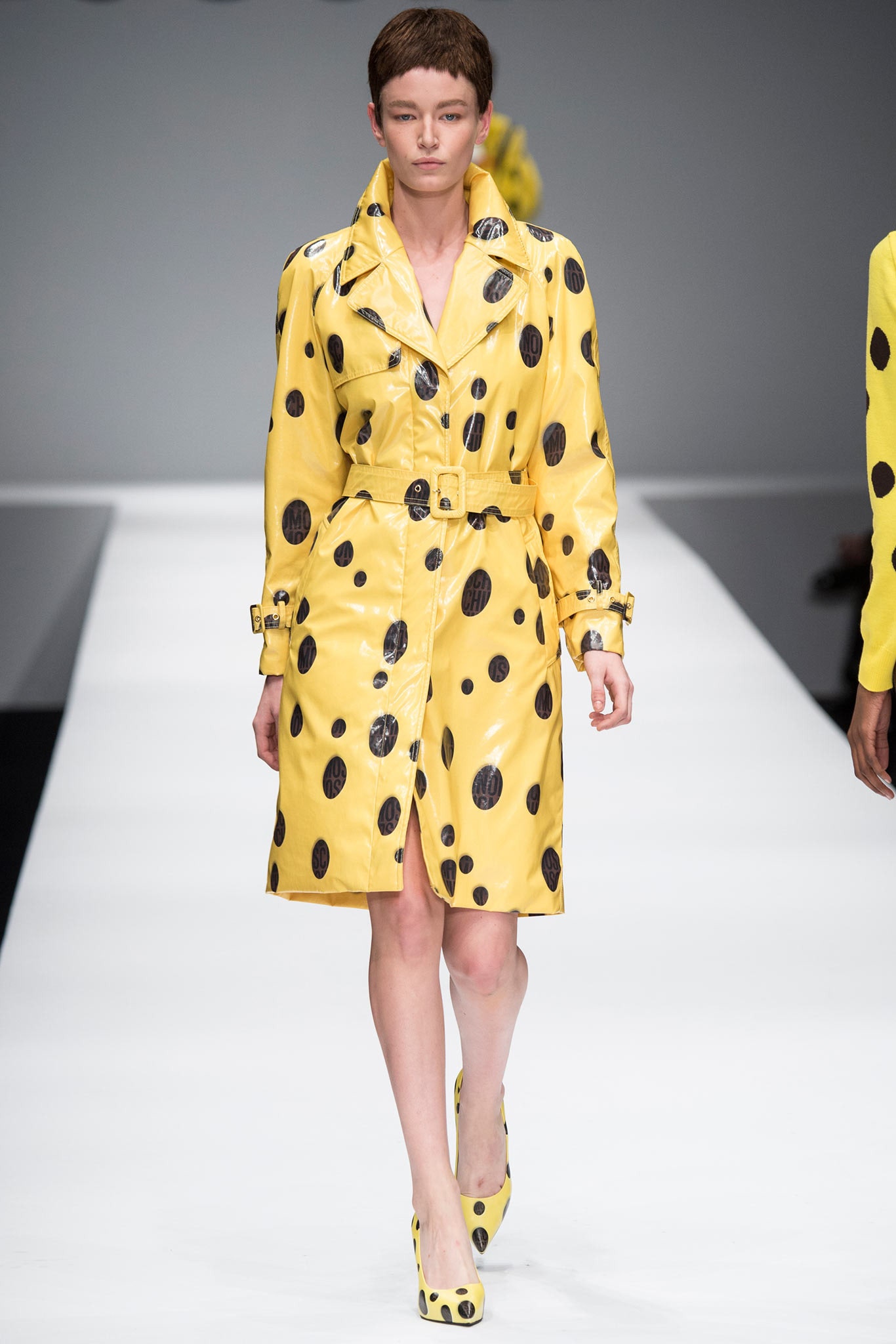 Moschino F/W 14 Look 35