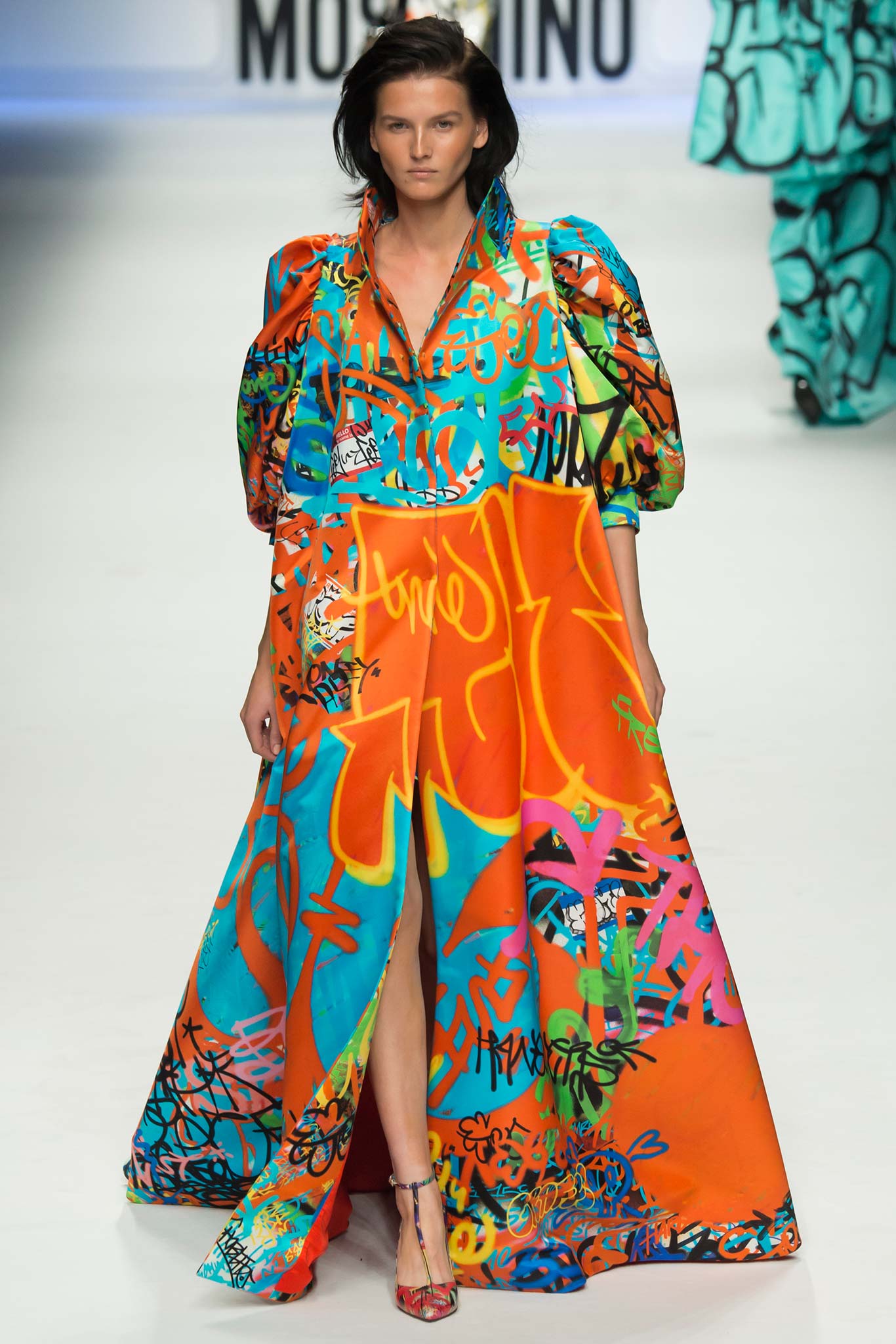 Moschino F/W 15 Look 58