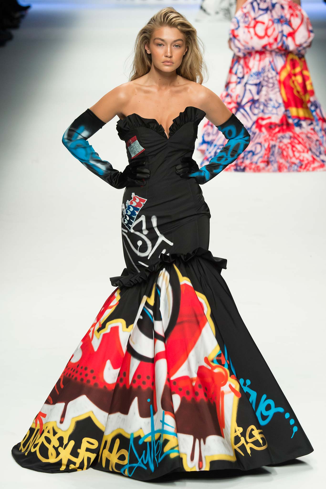 Moschino F/W 15 Look 64