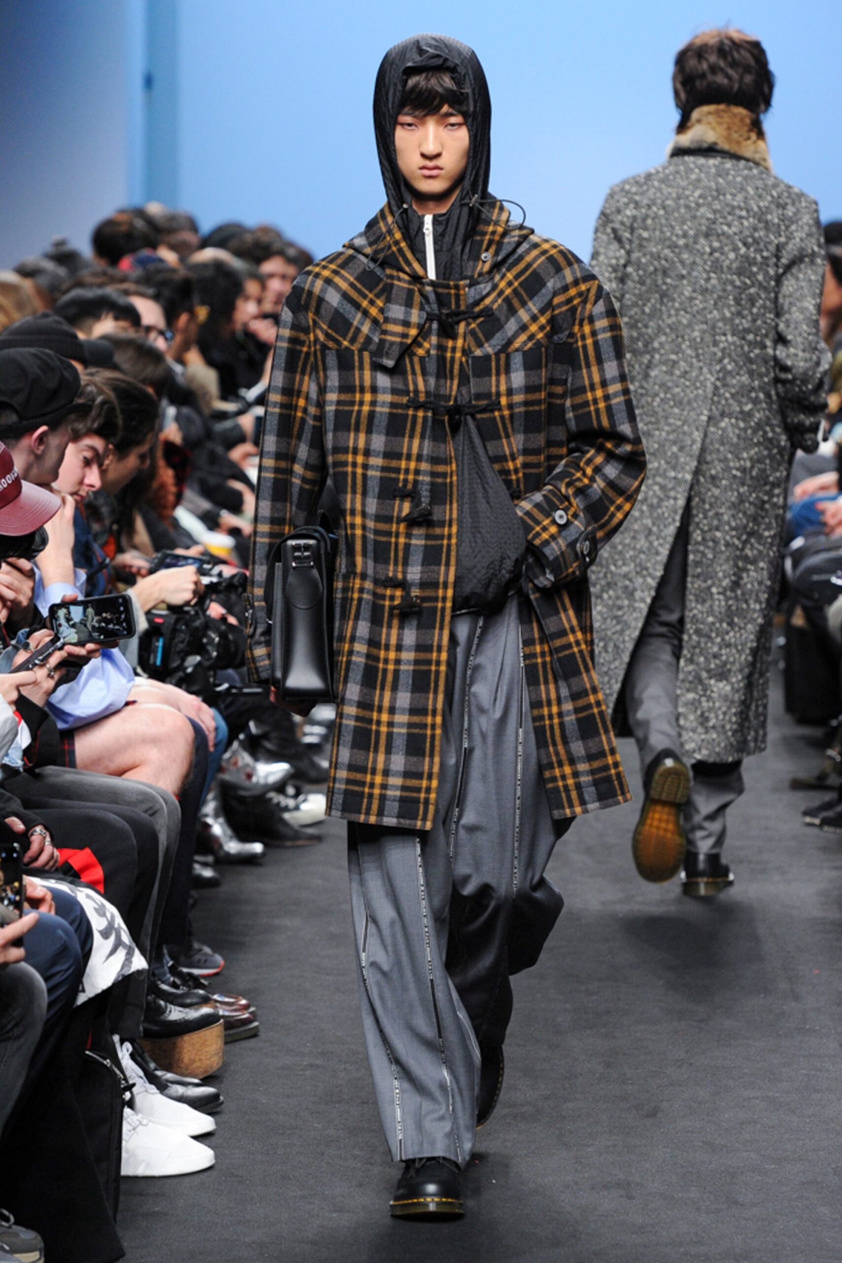 Münn Seoul F/W 18 Look 5