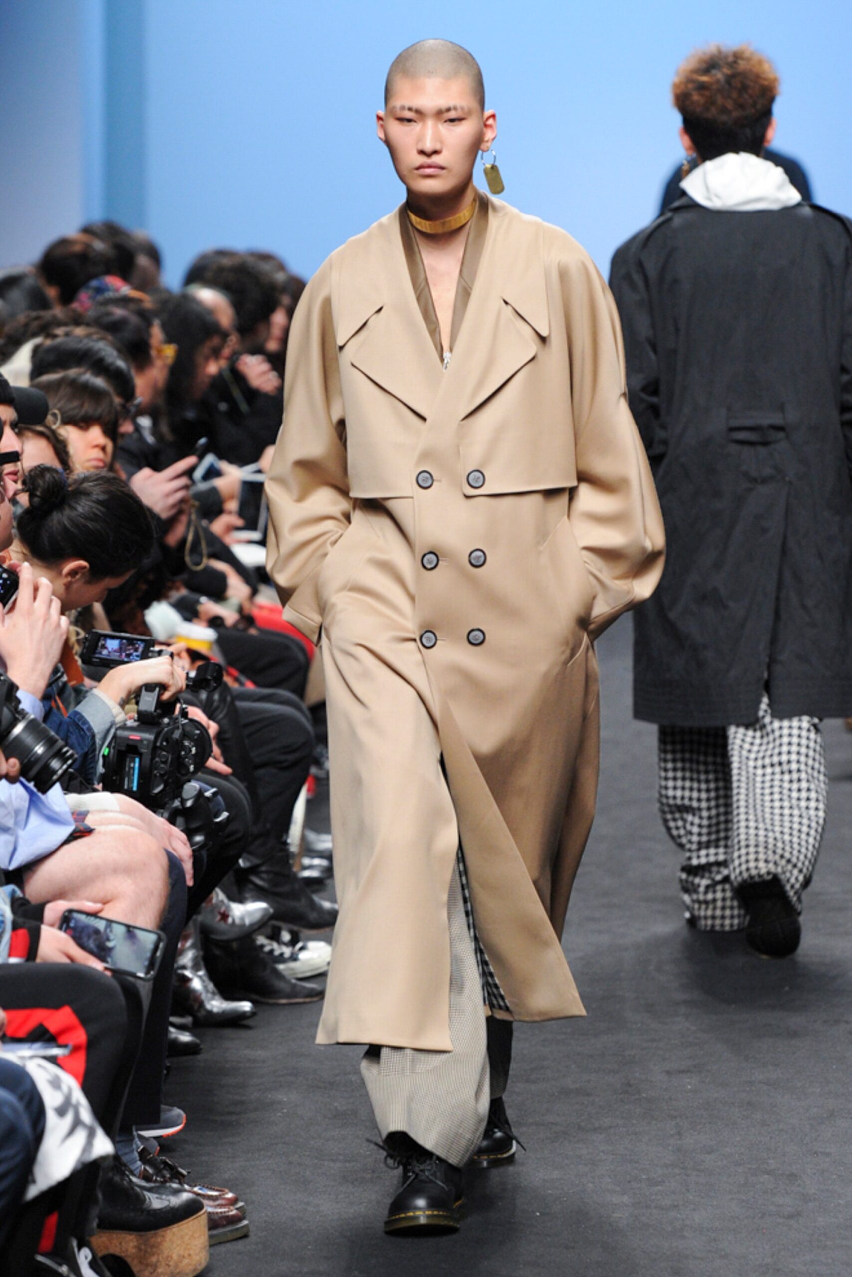 Münn Seoul F/W 18 Look 7