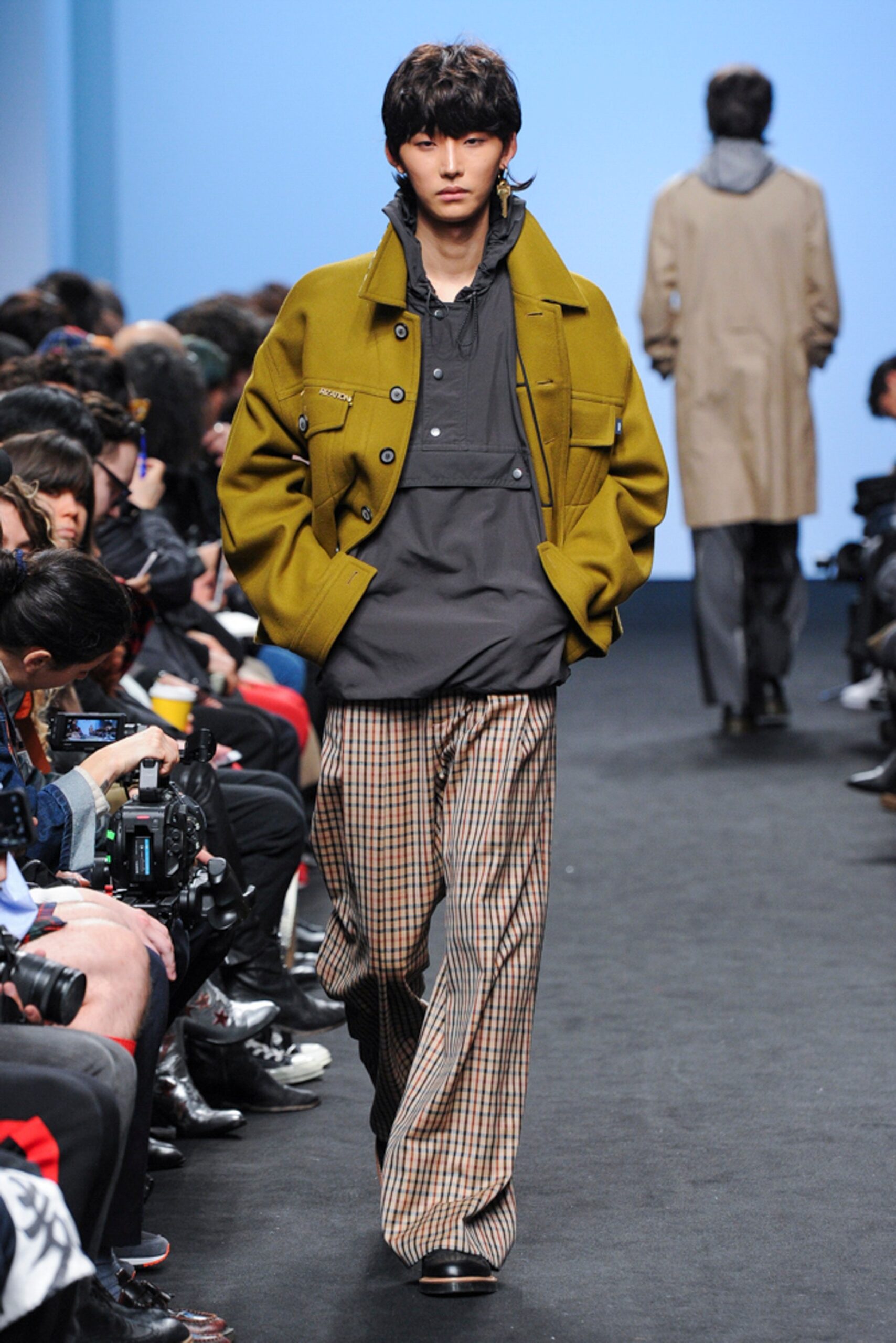 Münn Seoul F/W 18 Look 9