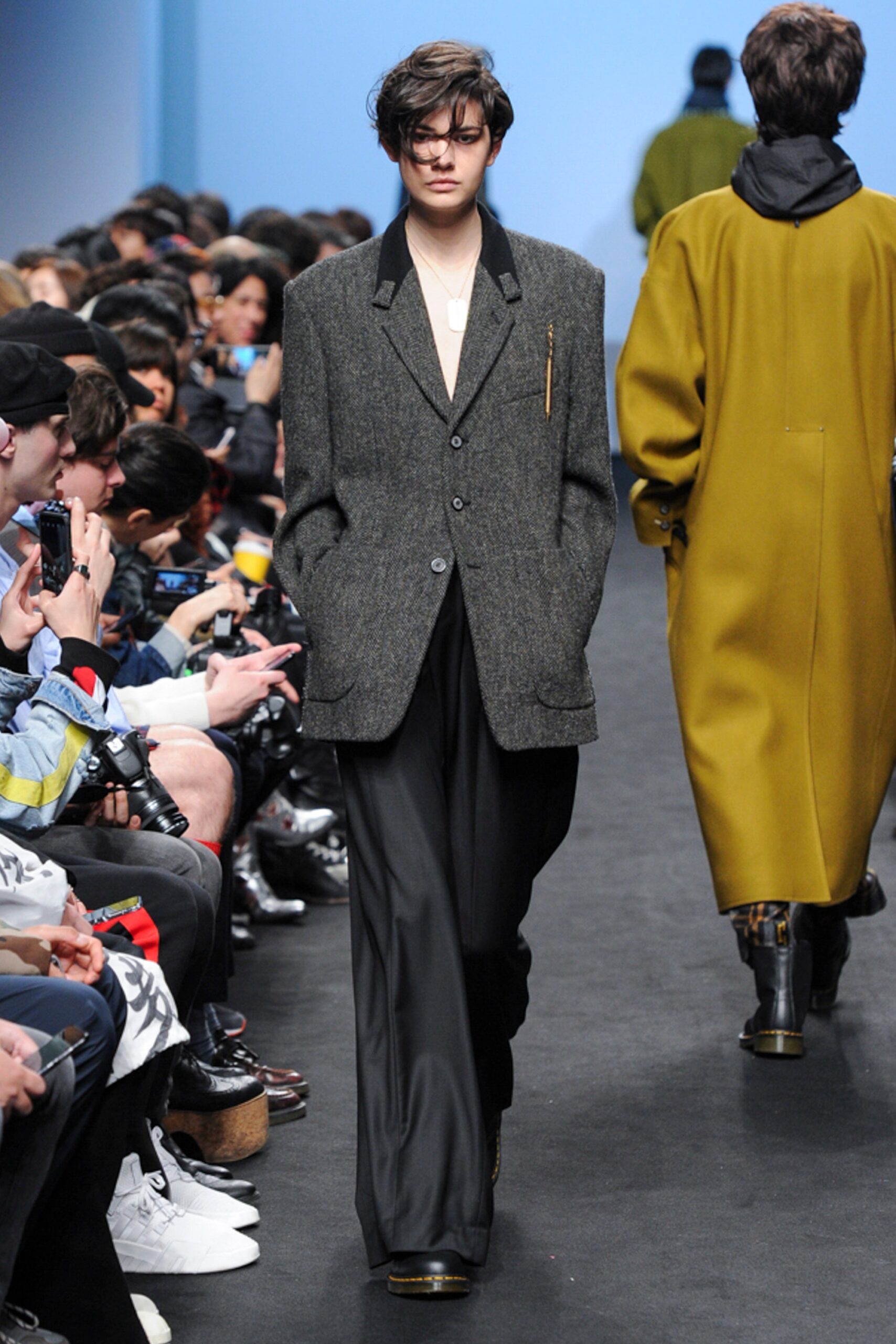 Münn Seoul F/W 18 Look 13