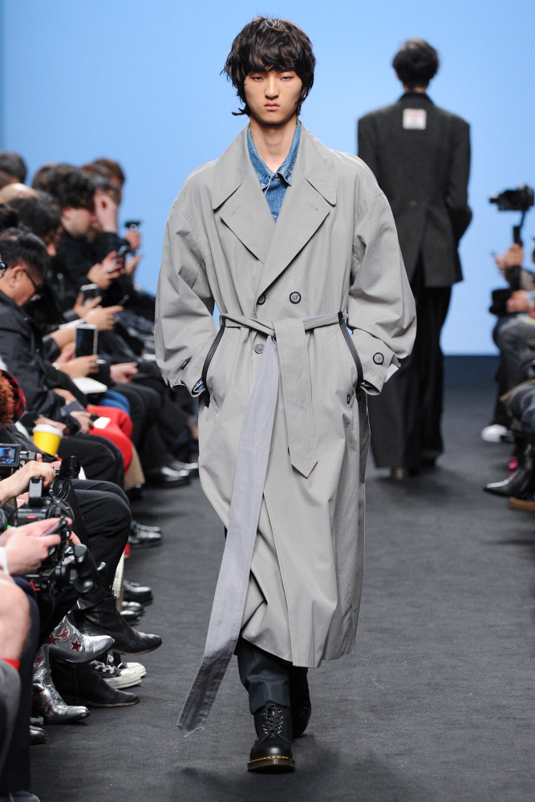 Münn Seoul F/W 18 Look 16