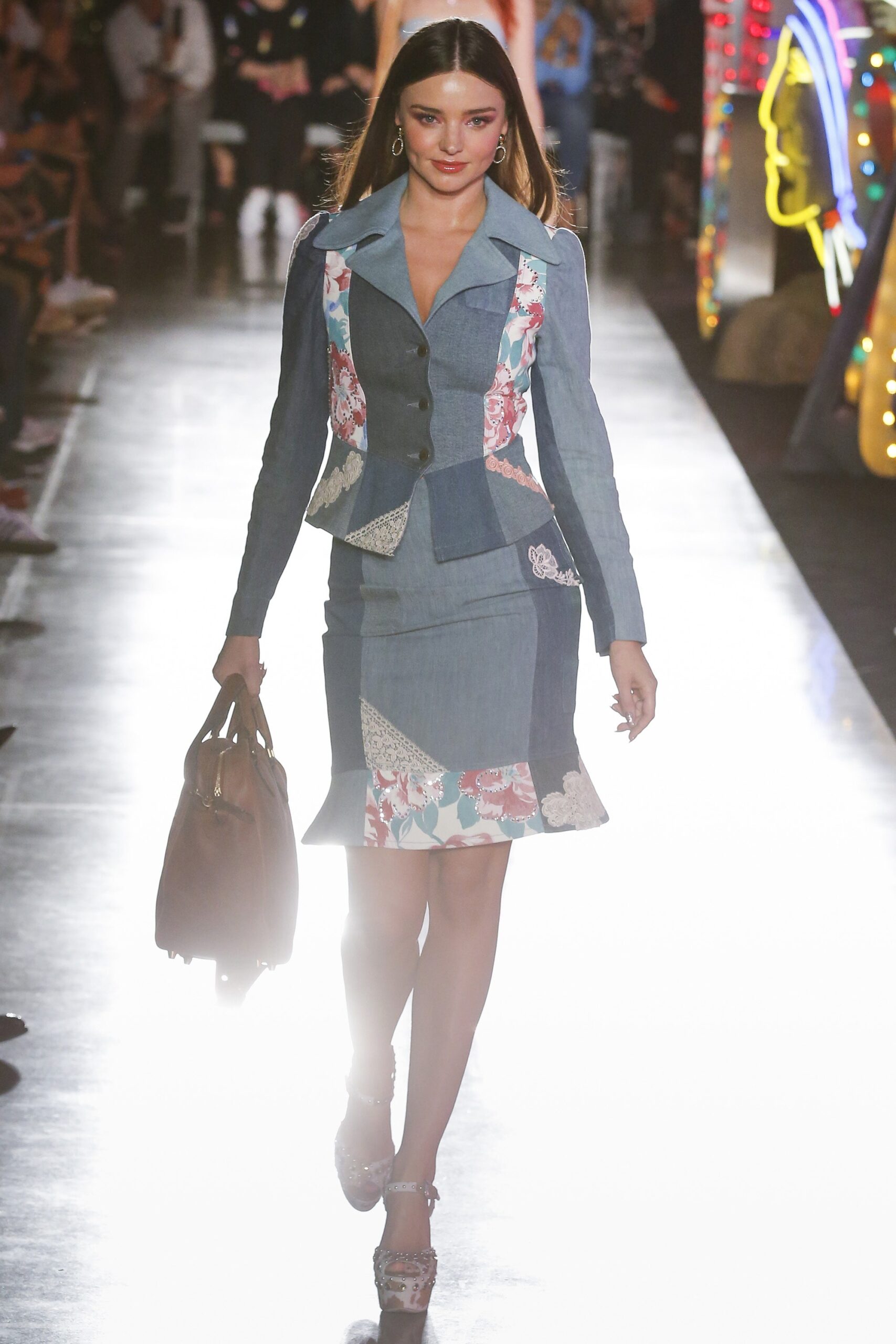 Moschino S/S 18 Menswear Look 2