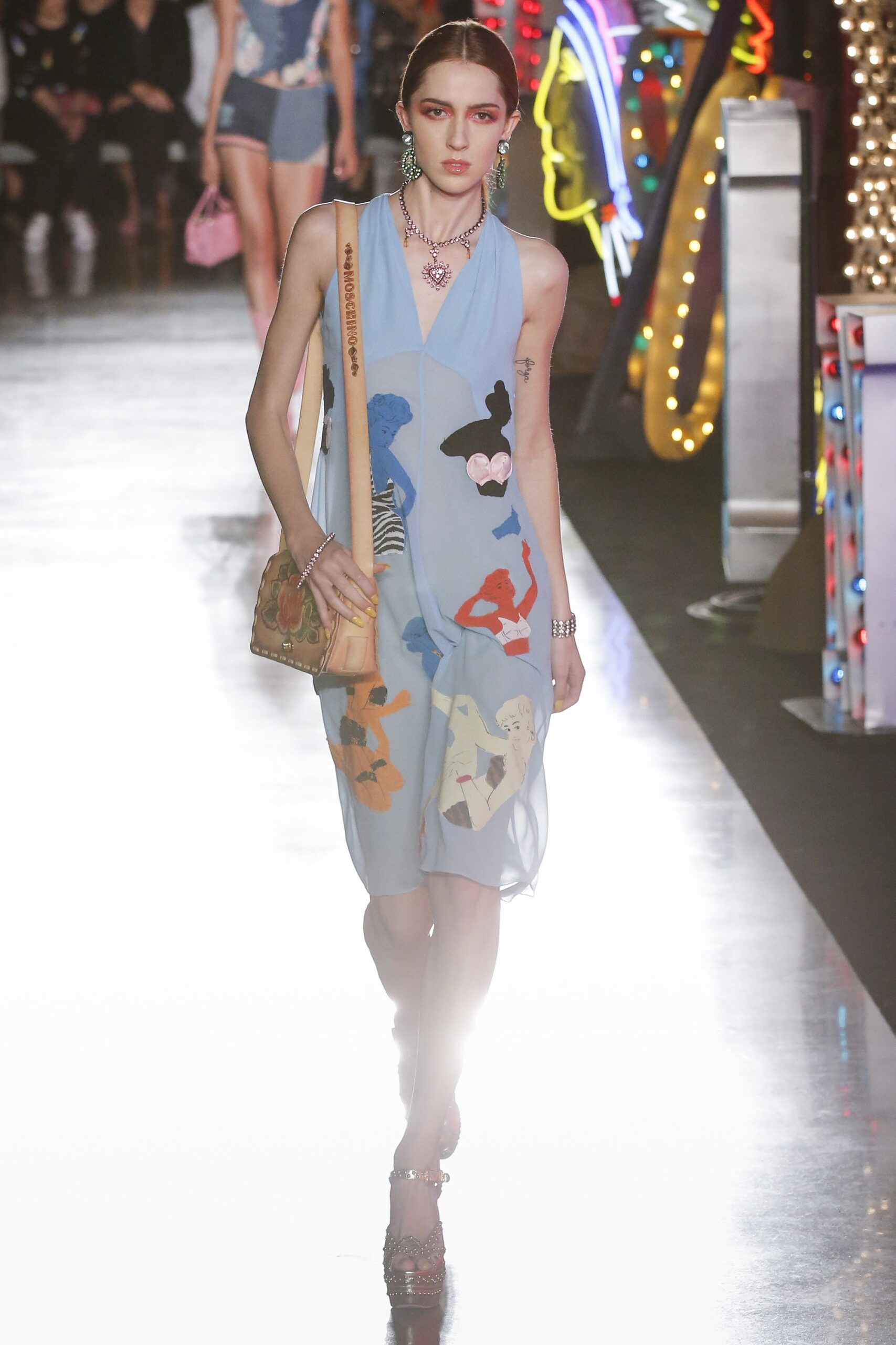 Moschino S/S 18 Menswear Look 4