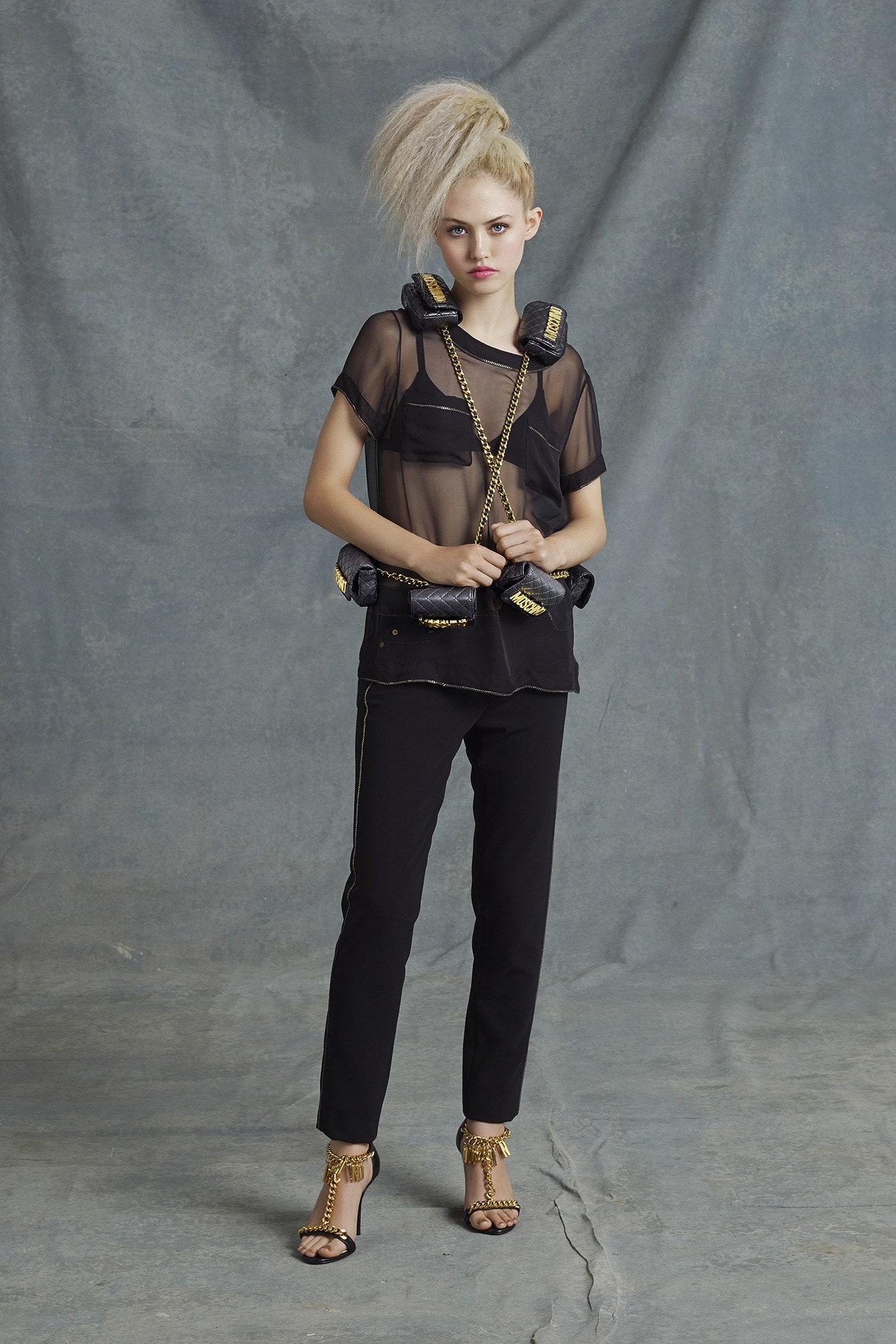 Moschino Resort 15 Look 19