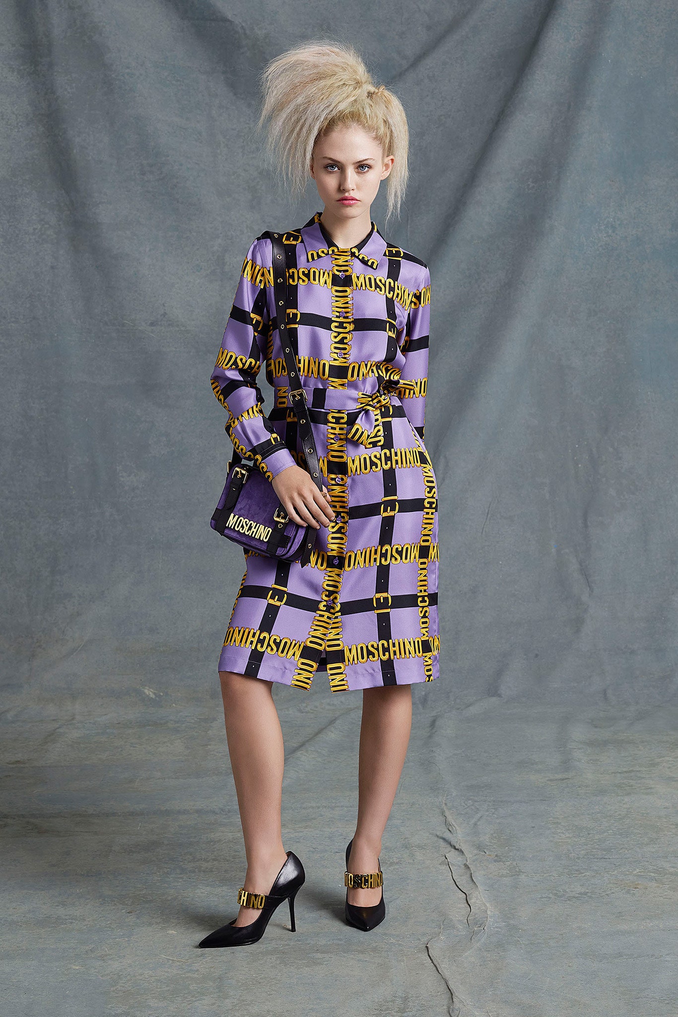 Moschino Resort 15 Look 31