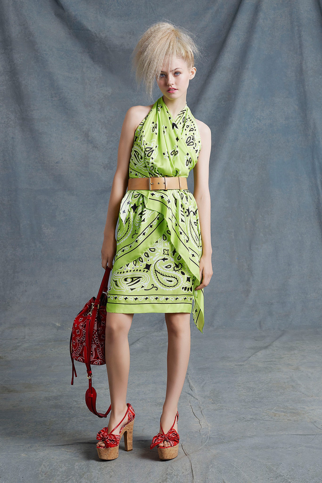 Moschino Resort 15 Look 40