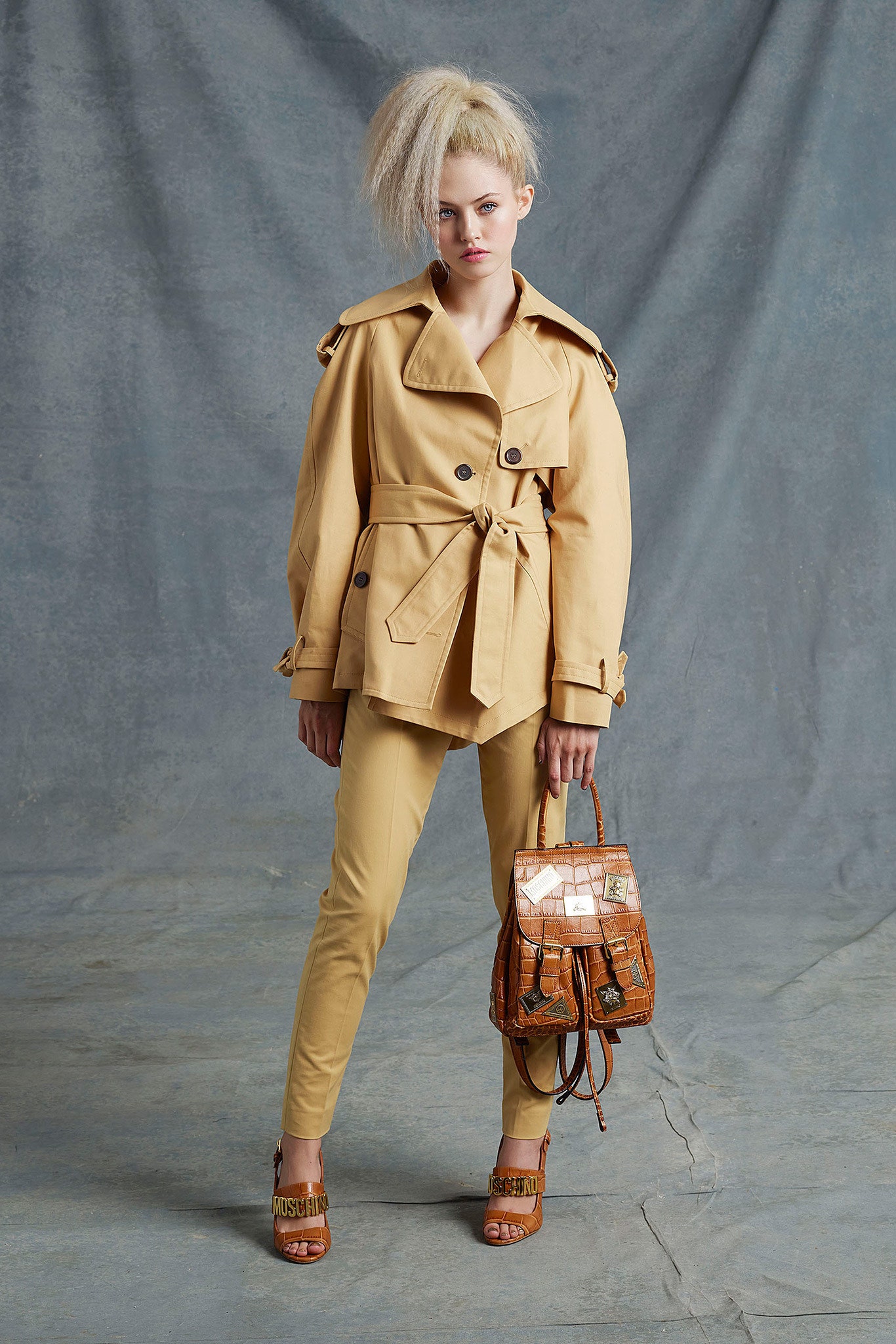 Moschino Resort 15 Look 43