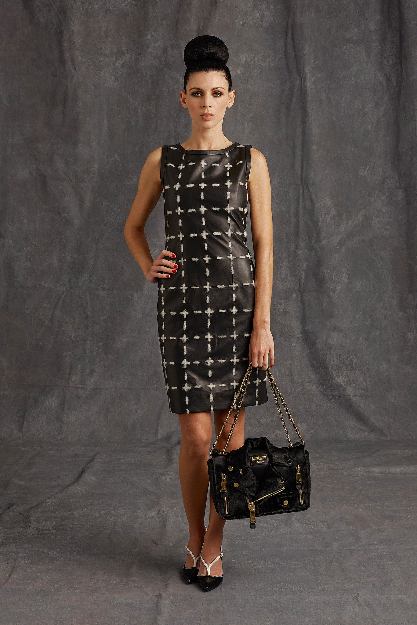 Moschino F/W 15 Look 6