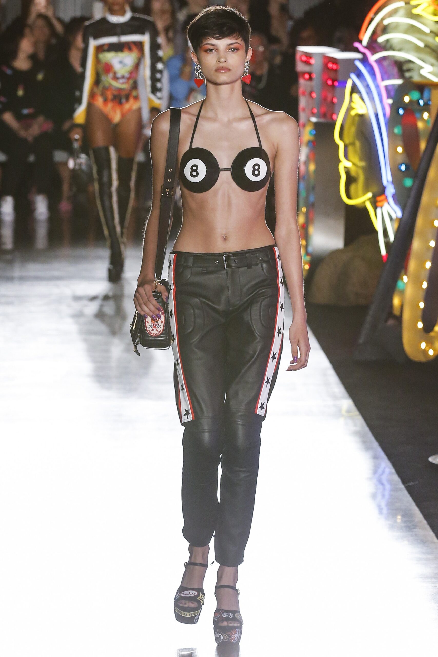Moschino S/S 18 Menswear Look 25