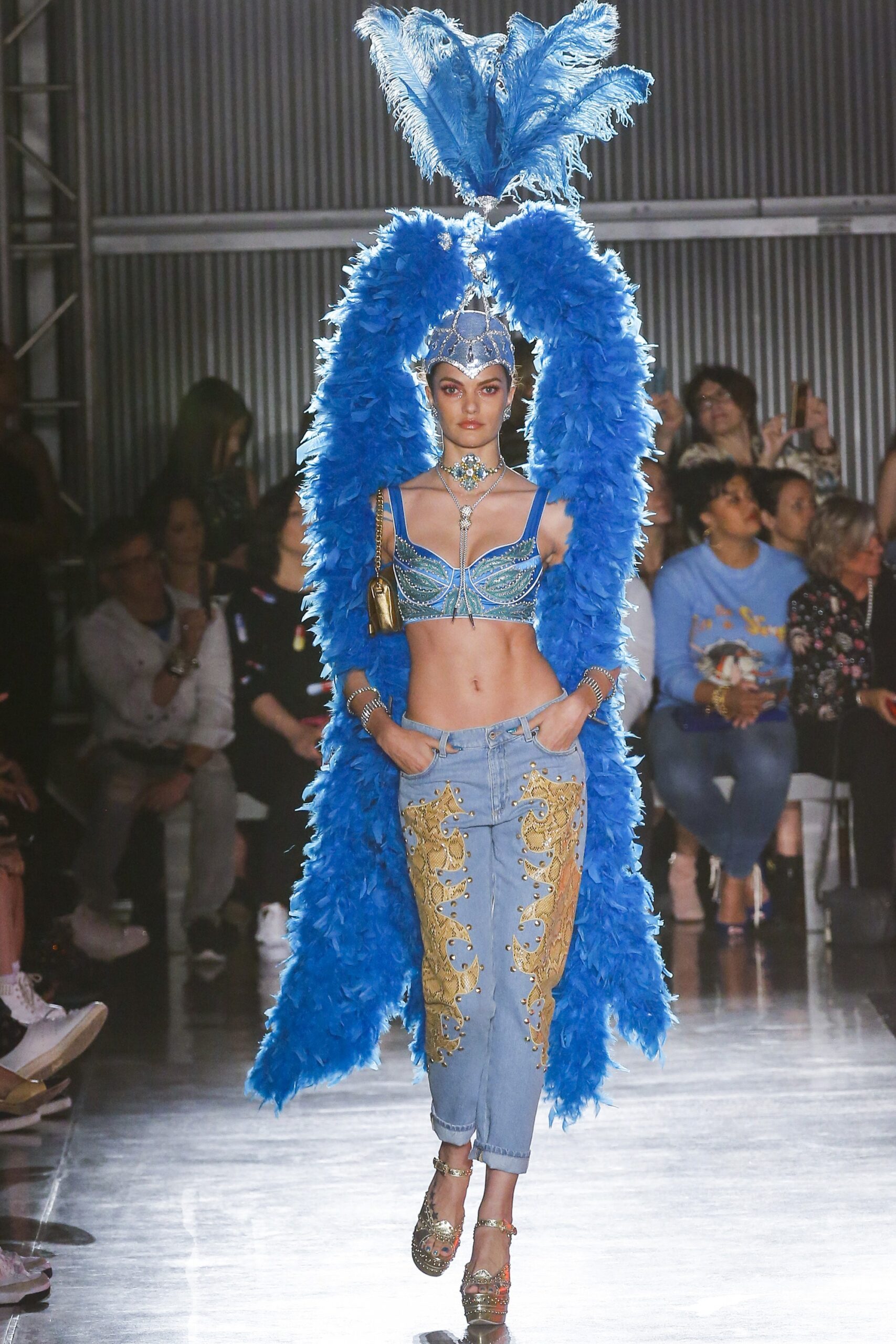 Moschino S/S 18 Menswear Look 74