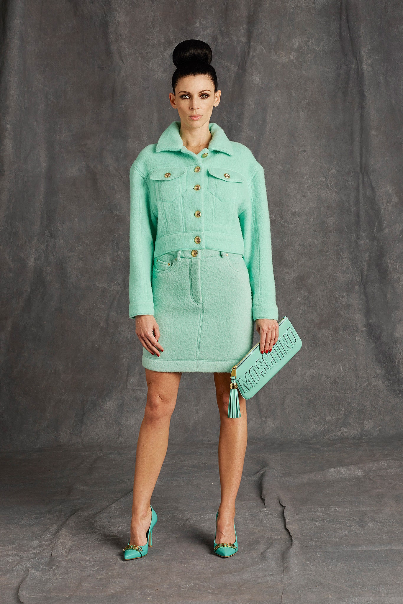 Moschino F/W 15 Look 39