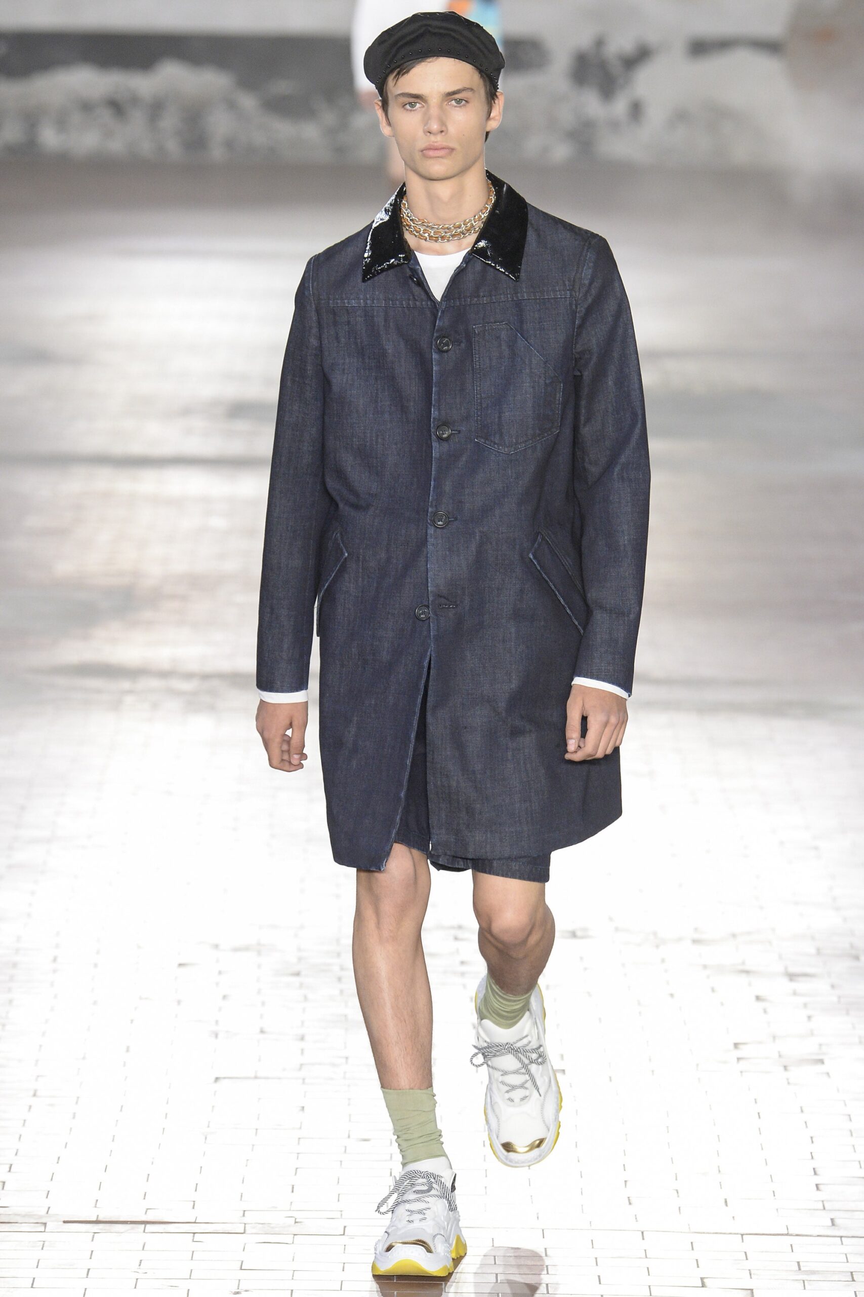 No. 21 S/S 18 Menswear Look 1
