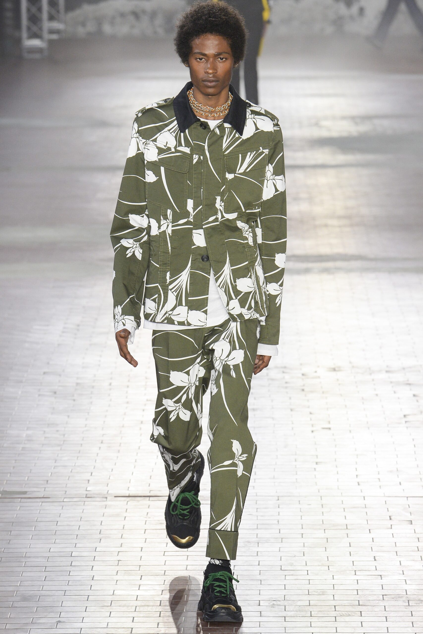 No. 21 S/S 18 Menswear Look 22
