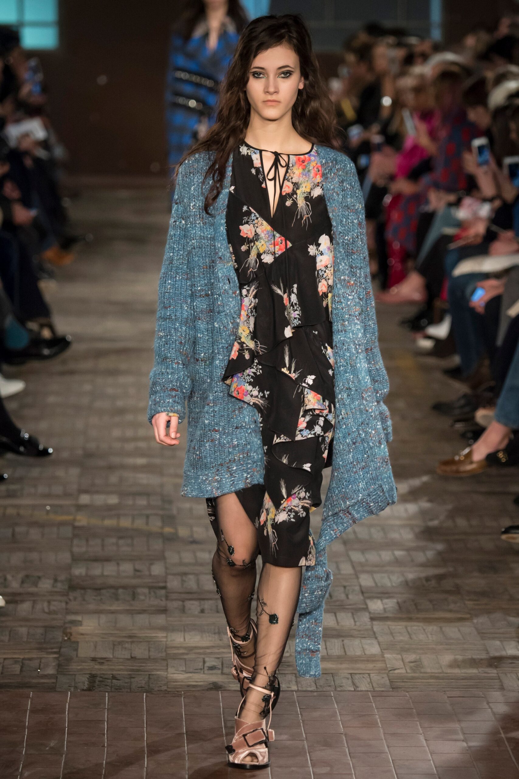 No. 21 F/W 16 Look 19