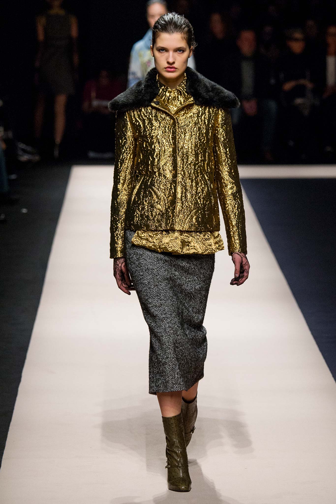 No. 21 F/W 15 Look 6