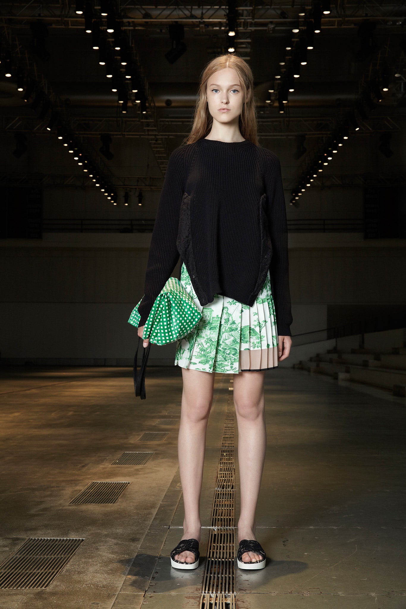 No. 21 Resort 14 Look 6