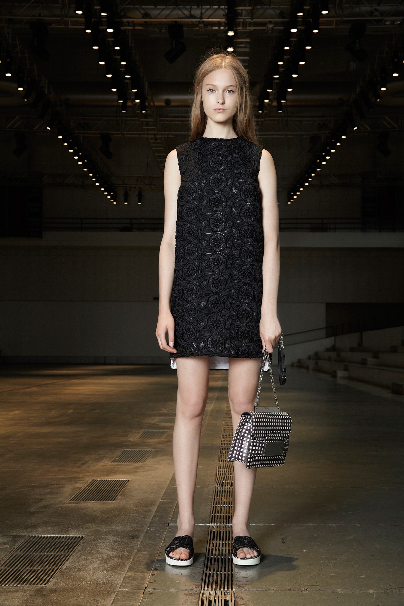 No. 21 Resort 14 Look 7