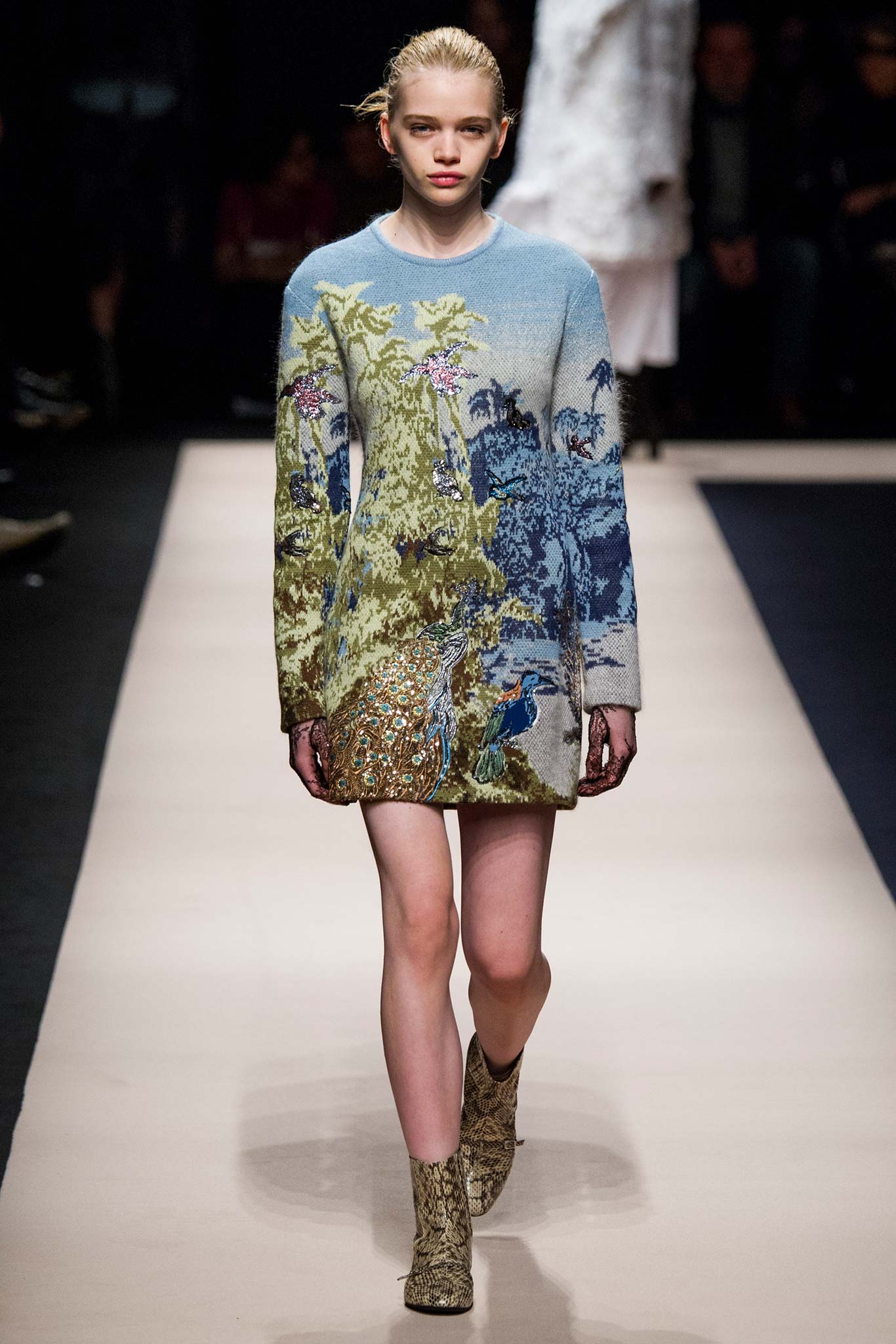 No. 21 F/W 15 Look 11