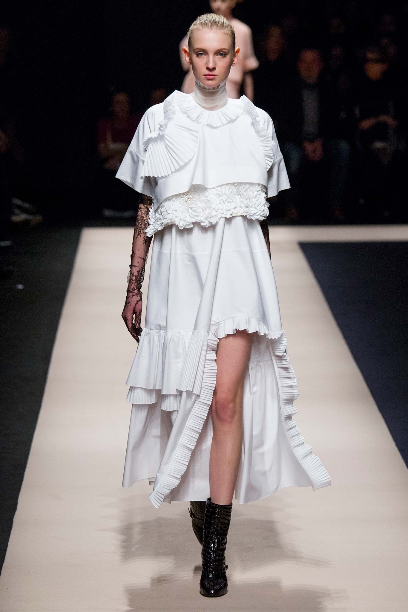 No. 21 F/W 15 Look 14