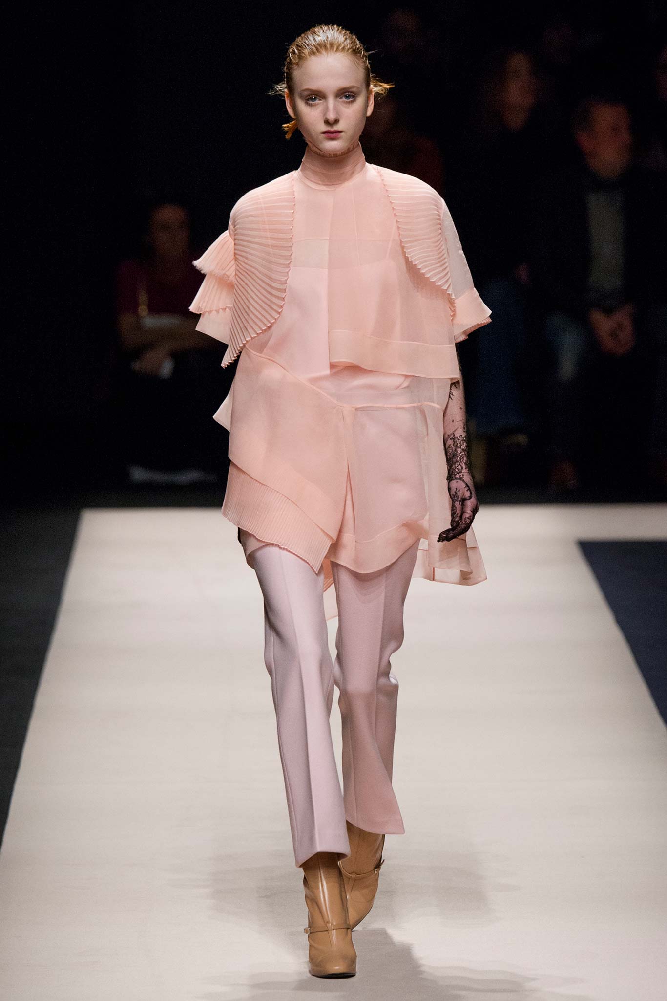 No. 21 F/W 15 Look 15
