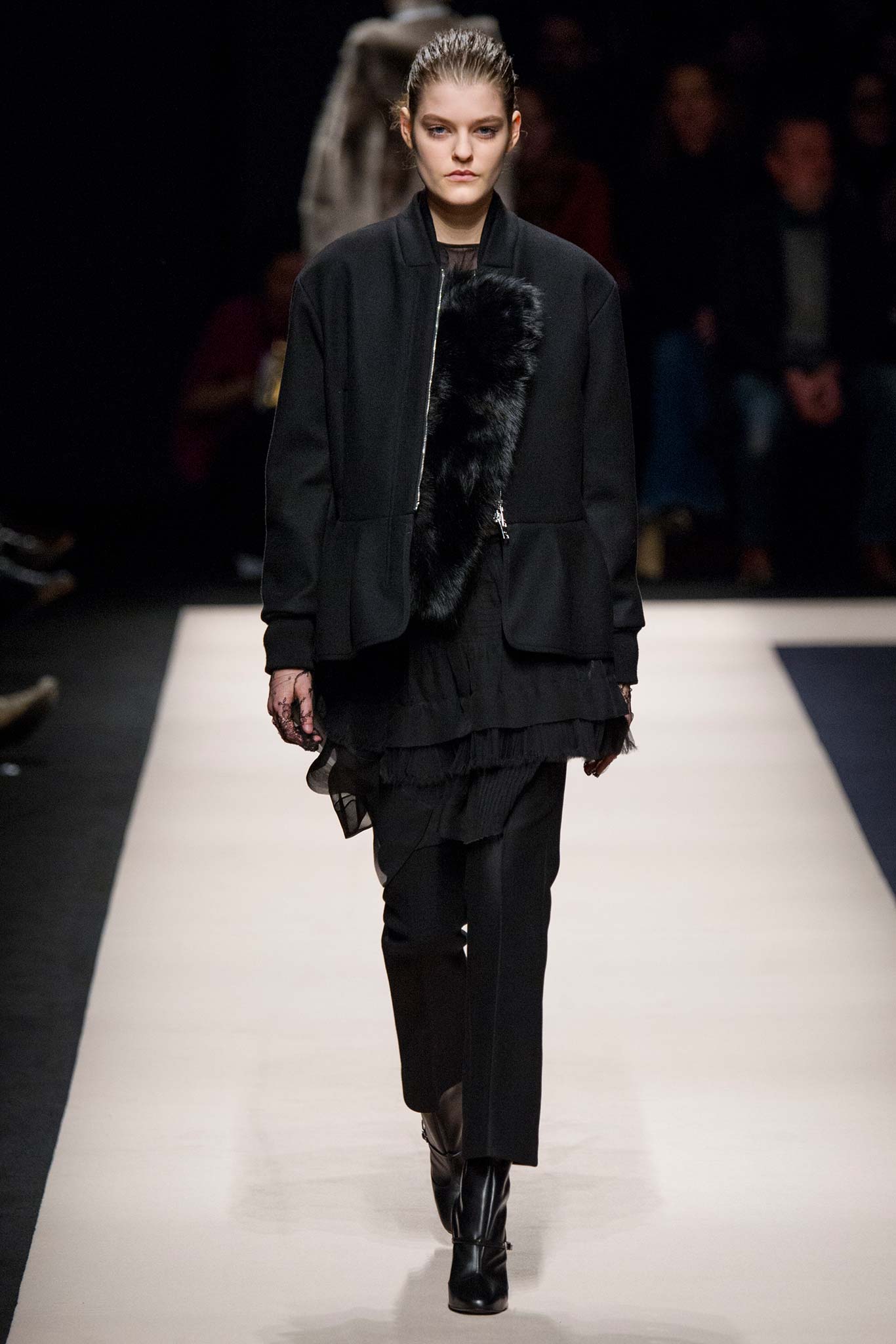 No. 21 F/W 15 Look 19