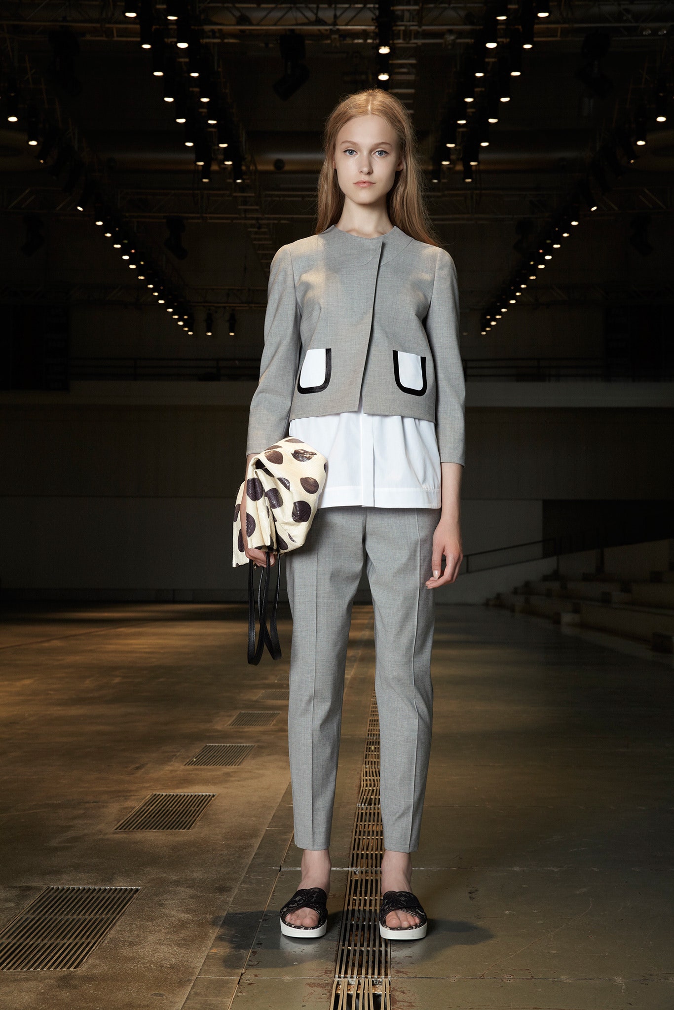 No. 21 Resort 14 Look 25