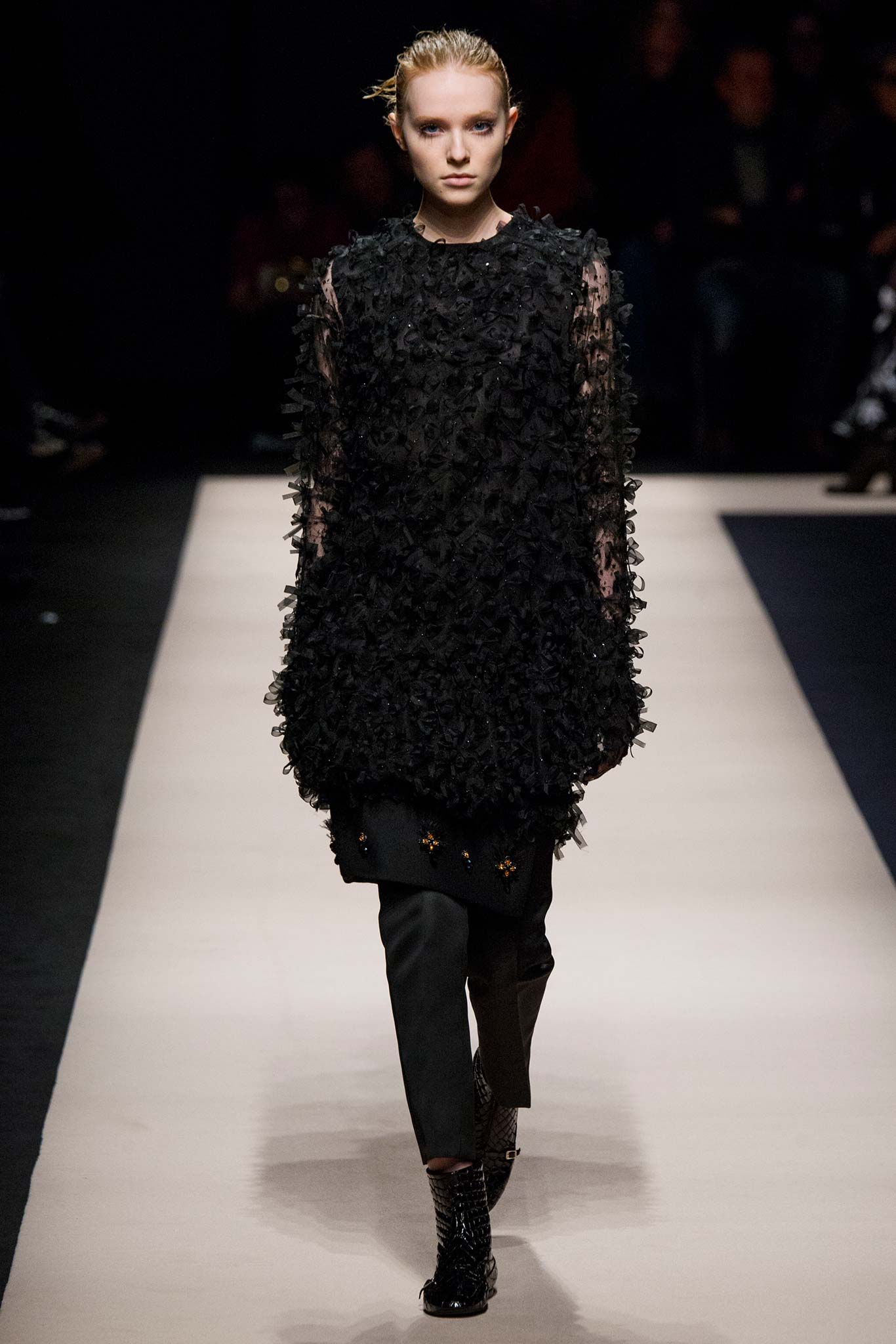 No. 21 F/W 15 Look 23