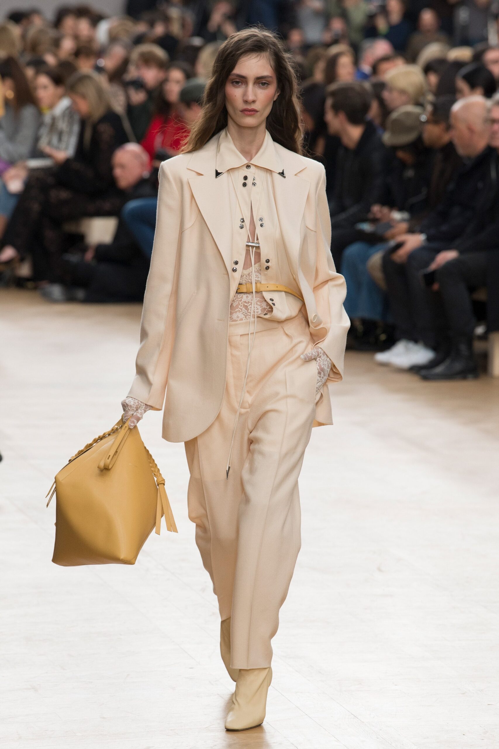 Nina Ricci F/W 17 Look 3