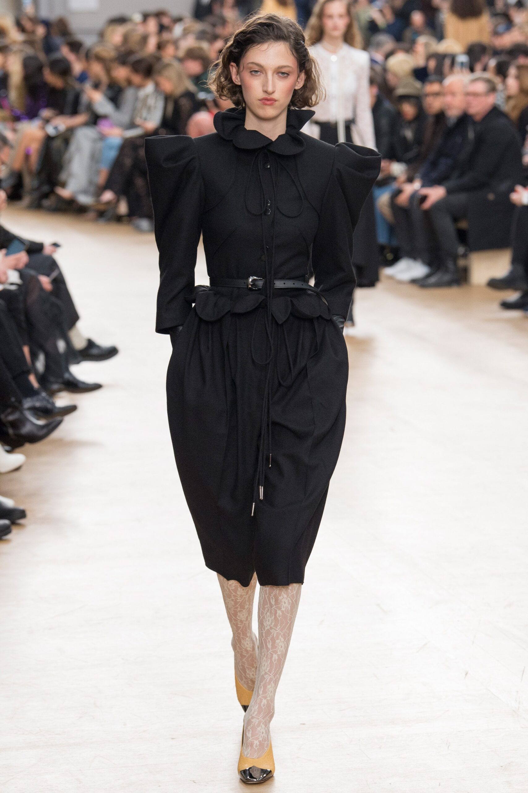 Nina Ricci F/W 17 Look 7