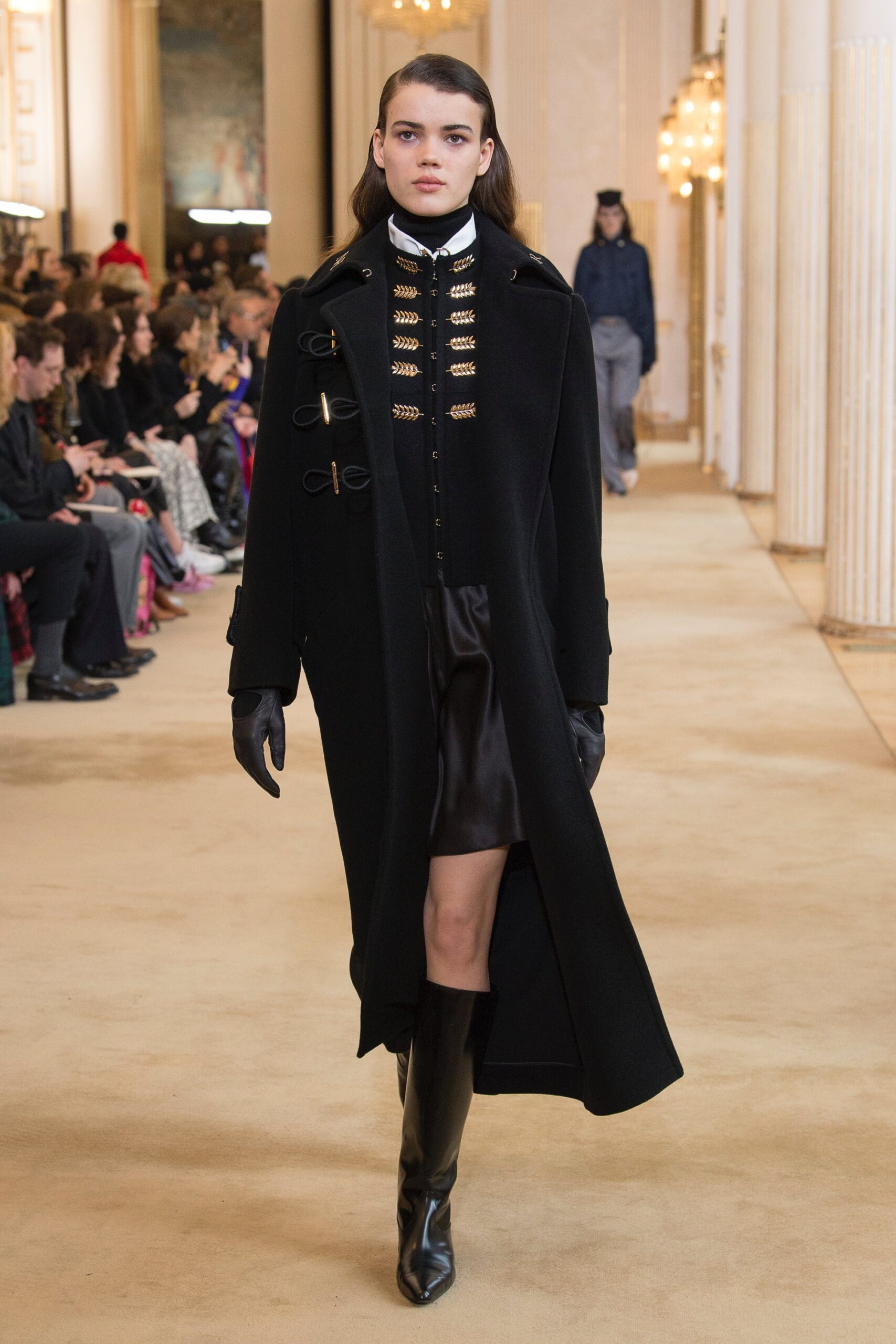 Nina Ricci F/W 18 Look 6