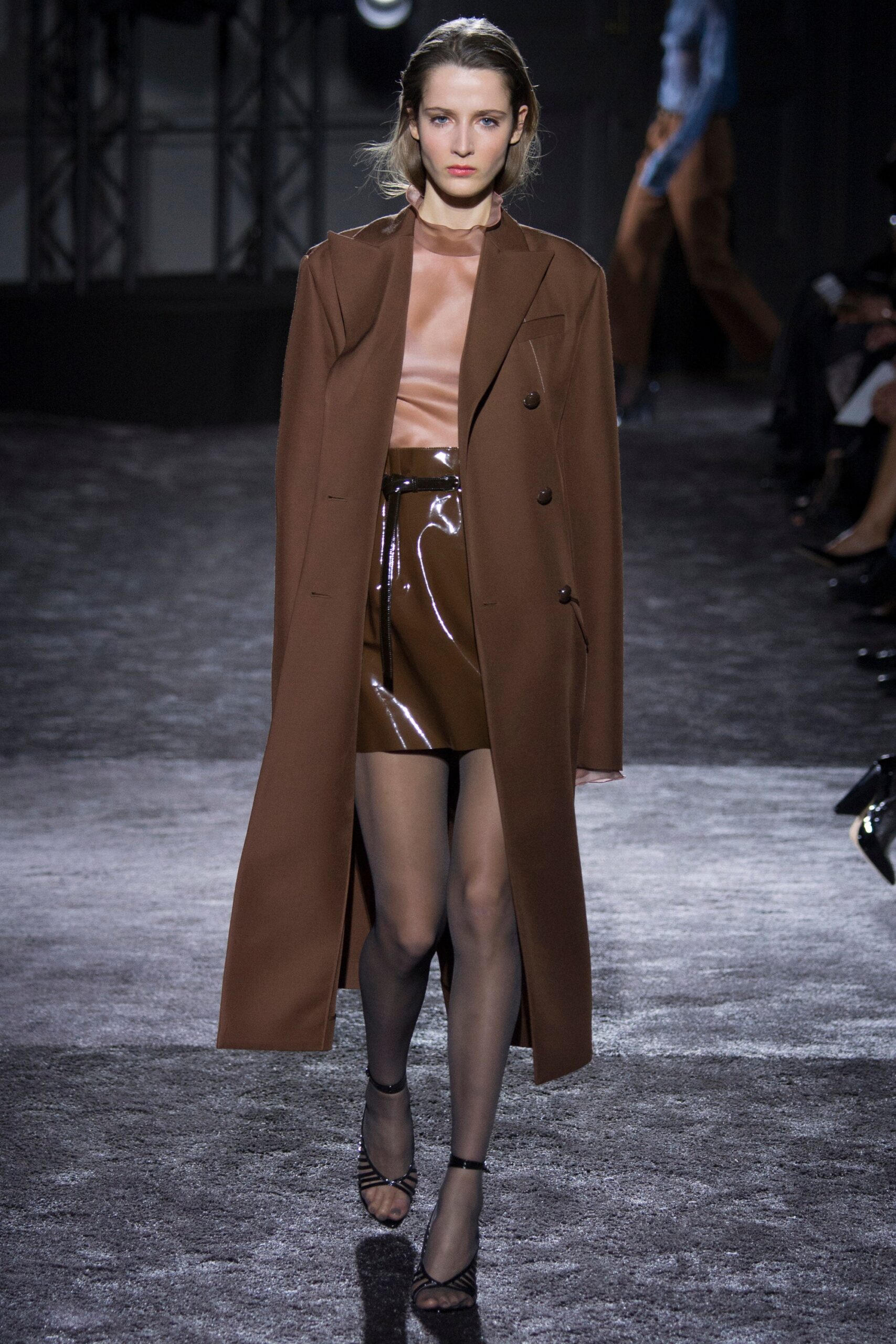 Nina Ricci F/W 16 Look 8