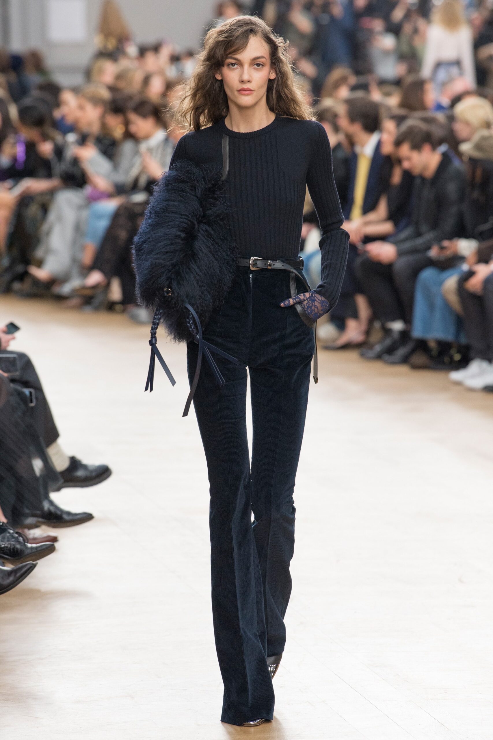 Nina Ricci F/W 17 Look 12