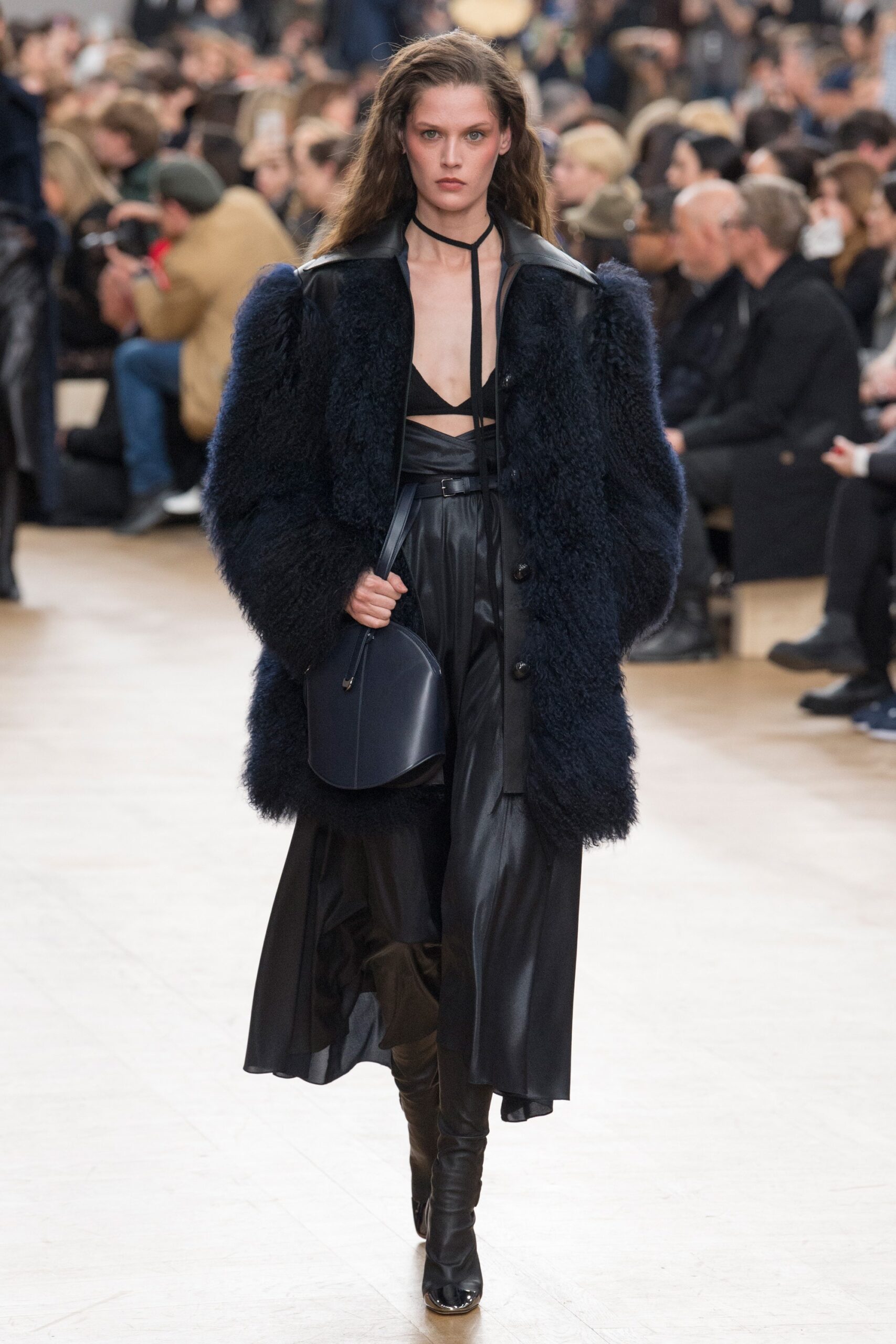 Nina Ricci F/W 17 Look 13