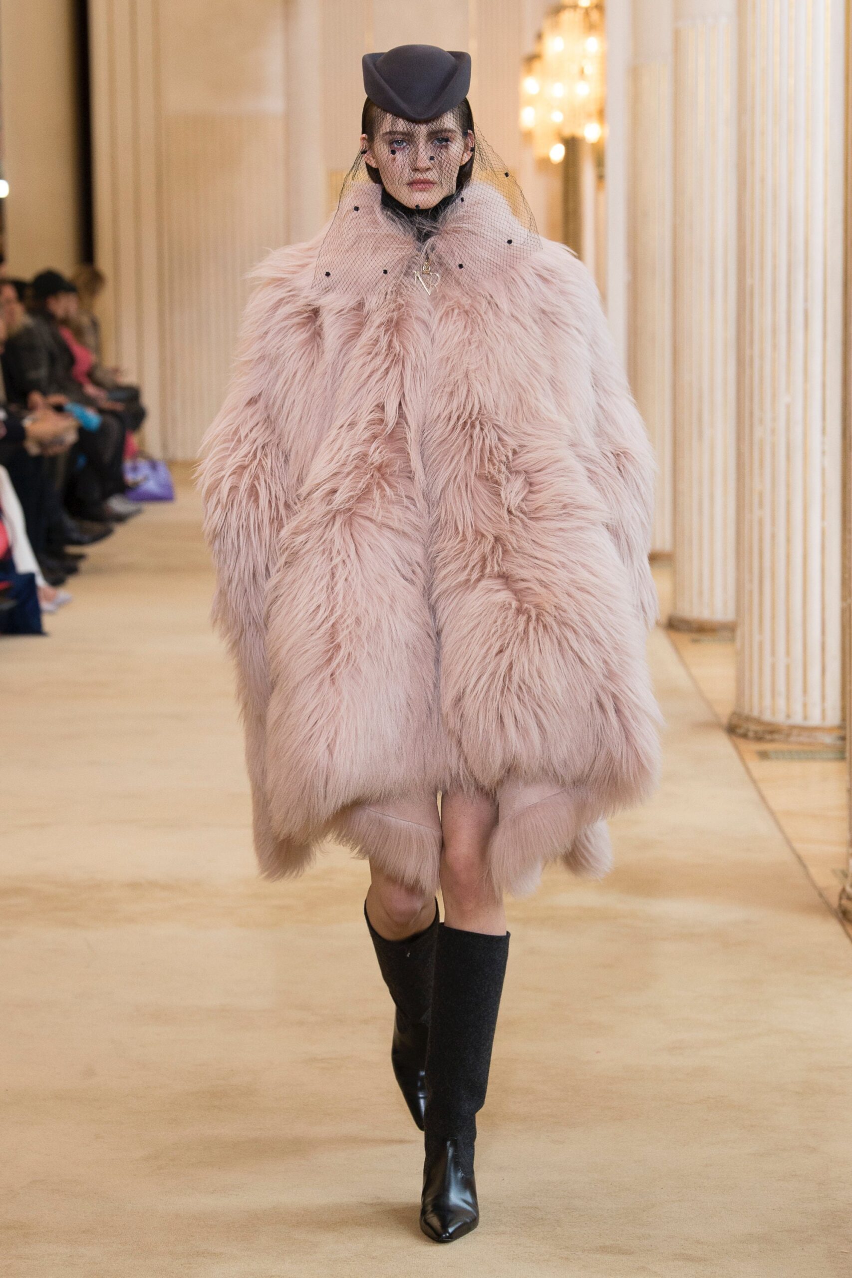 Nina Ricci F/W 18 Look 15