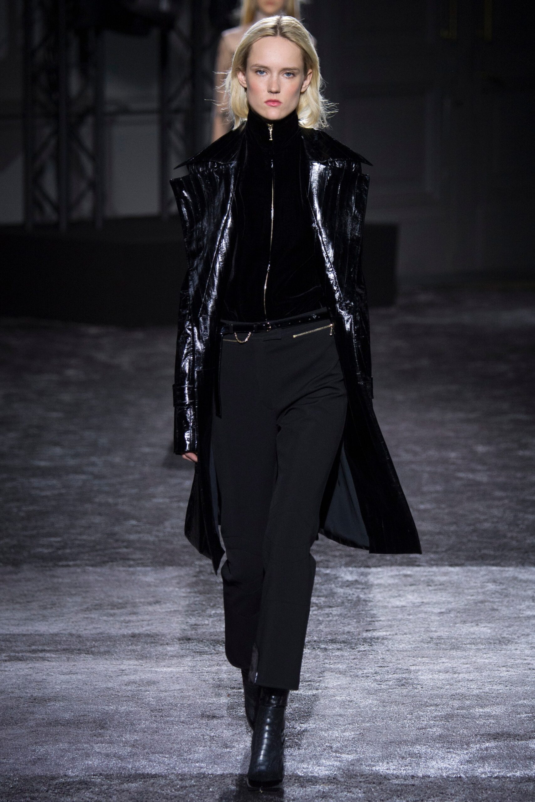 Nina Ricci F/W 16 Look 11