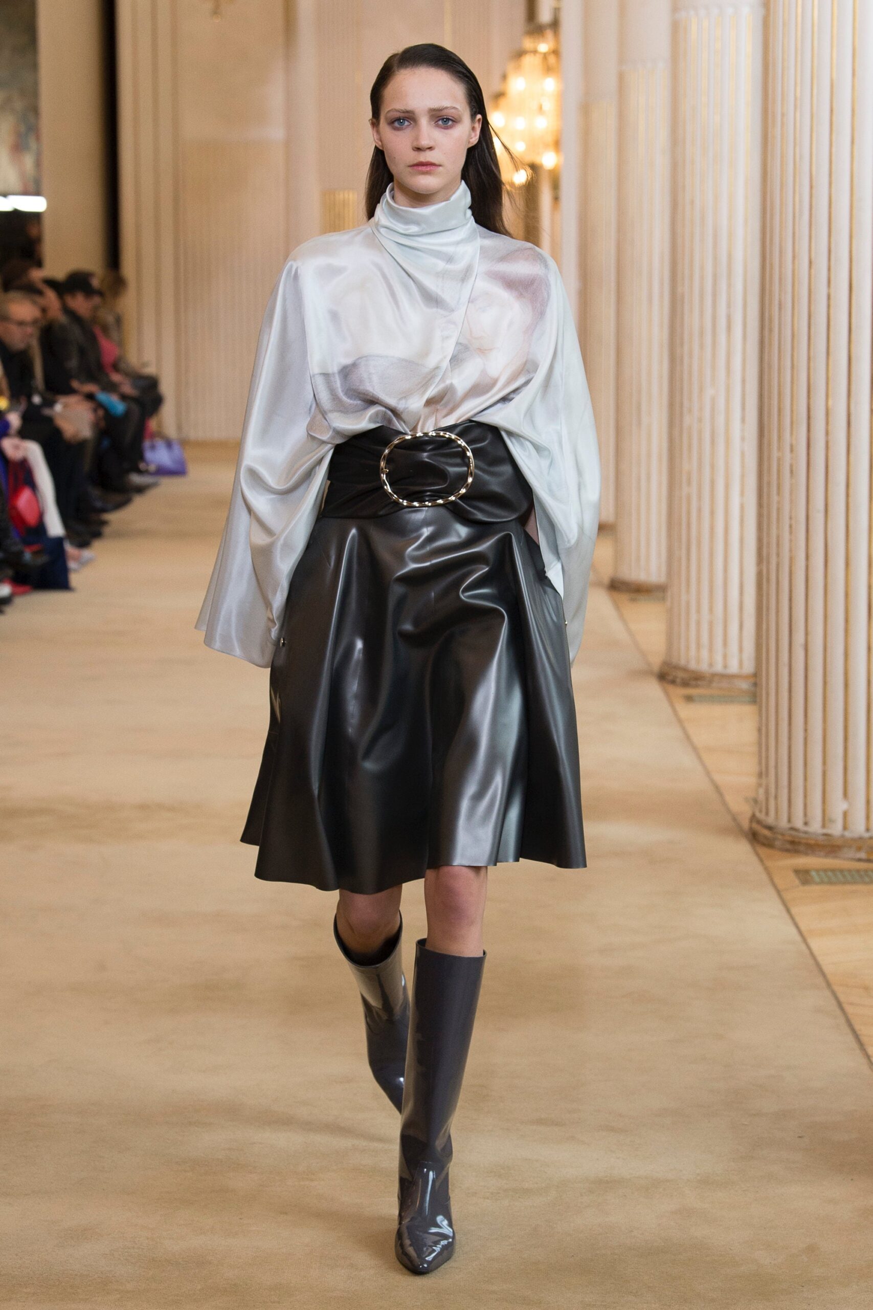 Nina Ricci F/W 18 Look 21