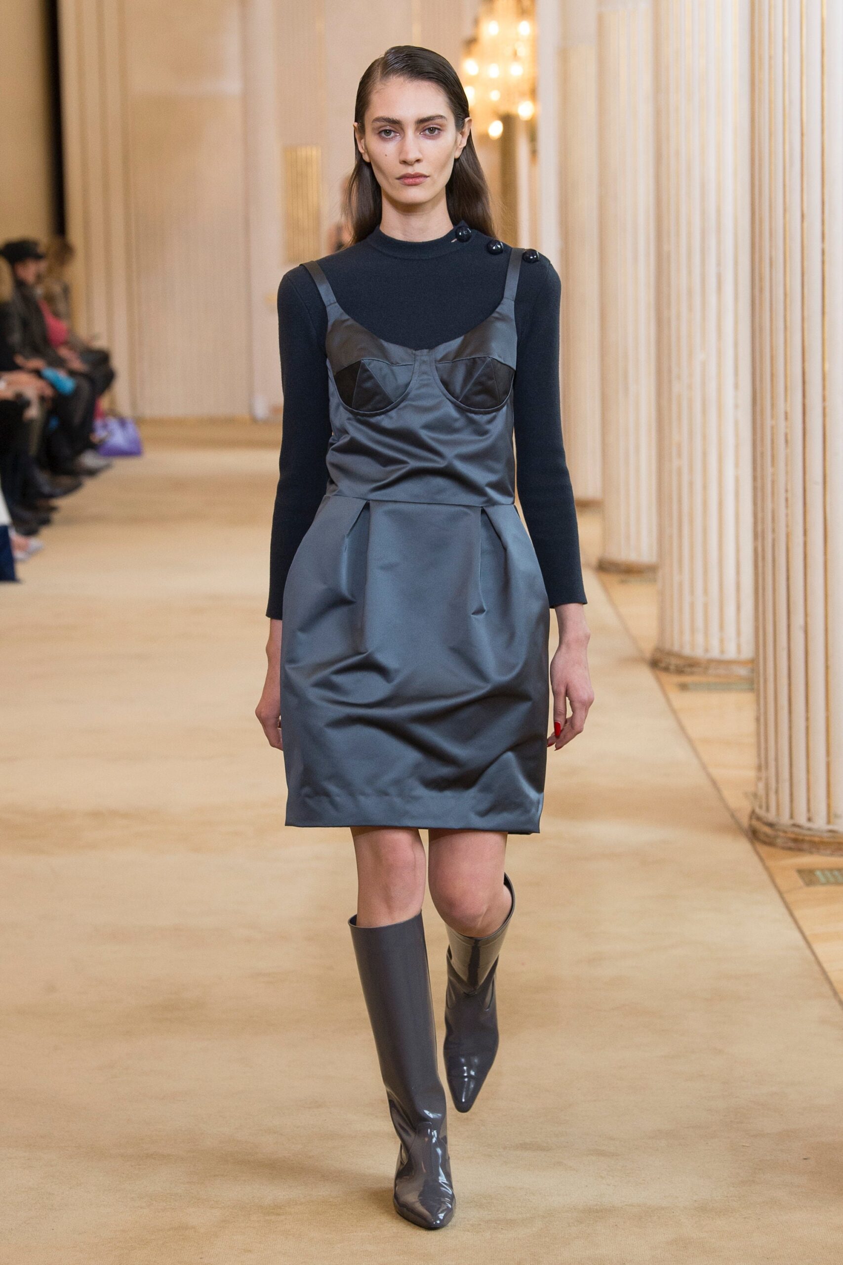 Nina Ricci F/W 18 Look 22