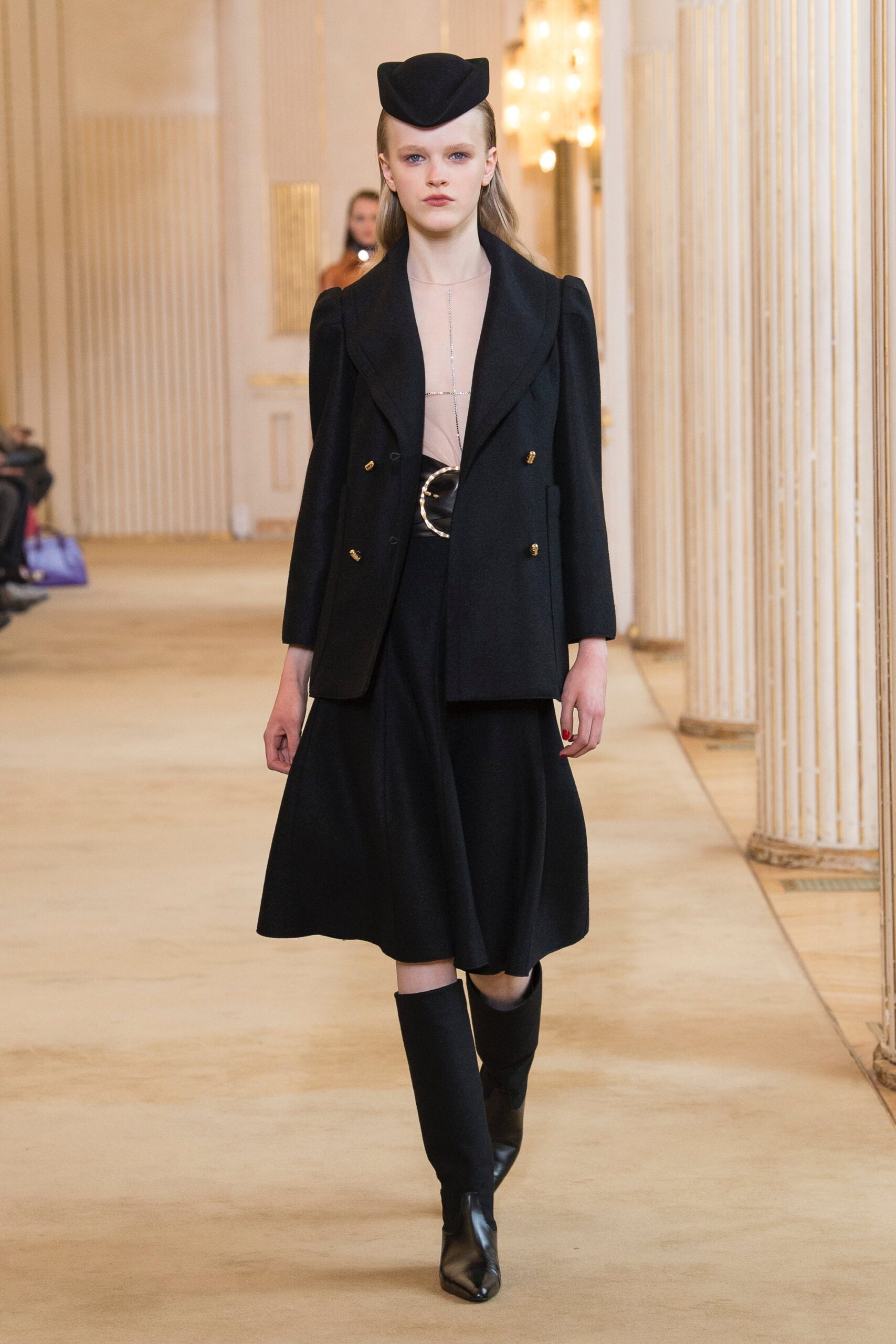 Nina Ricci F/W 18 Look 25
