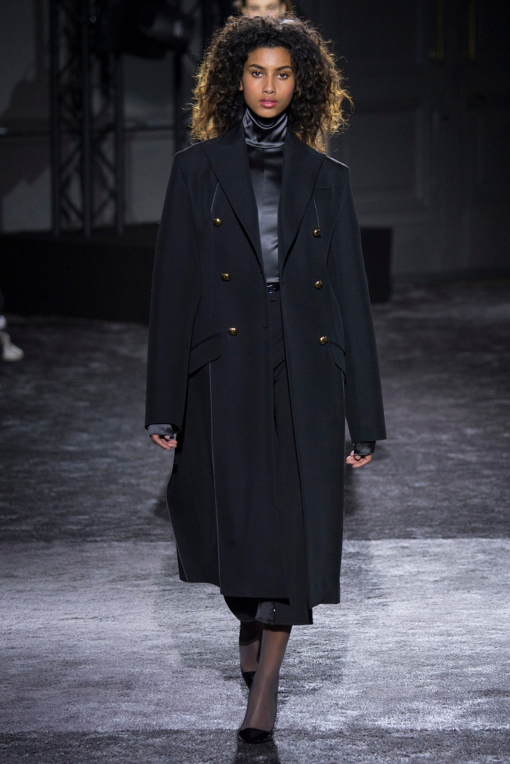 Nina Ricci F/W 16 Look 15