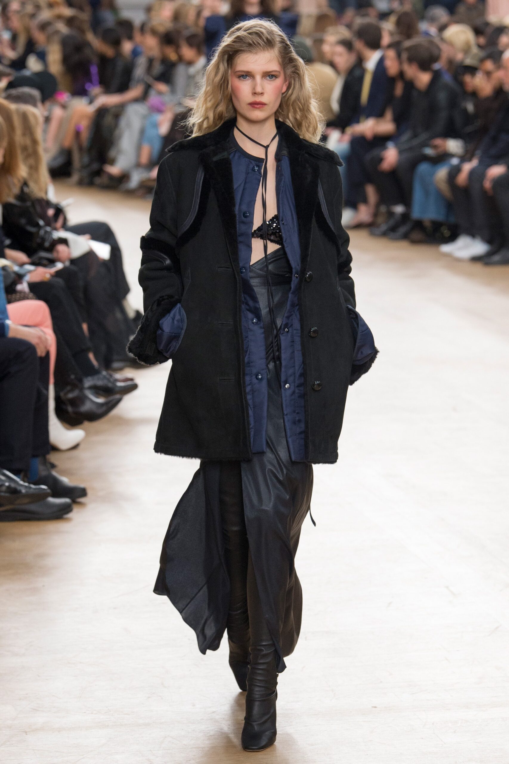 Nina Ricci F/W 17 Look 26