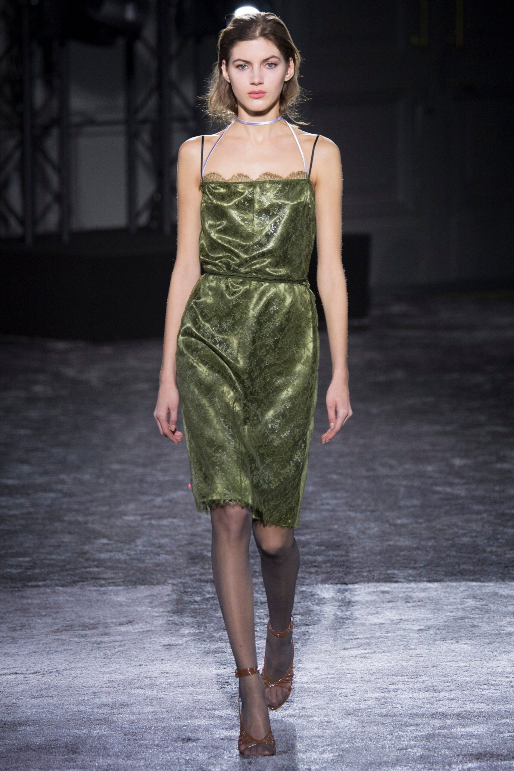 Nina Ricci F/W 16 Look 17
