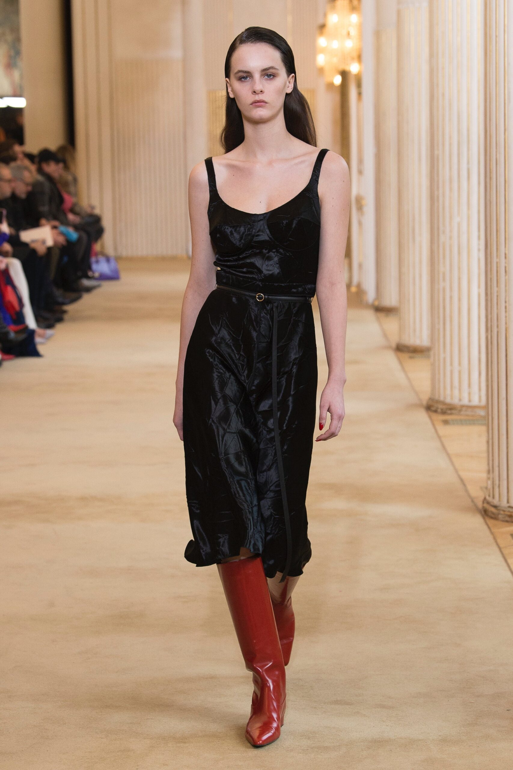 Nina Ricci F/W 18 Look 32